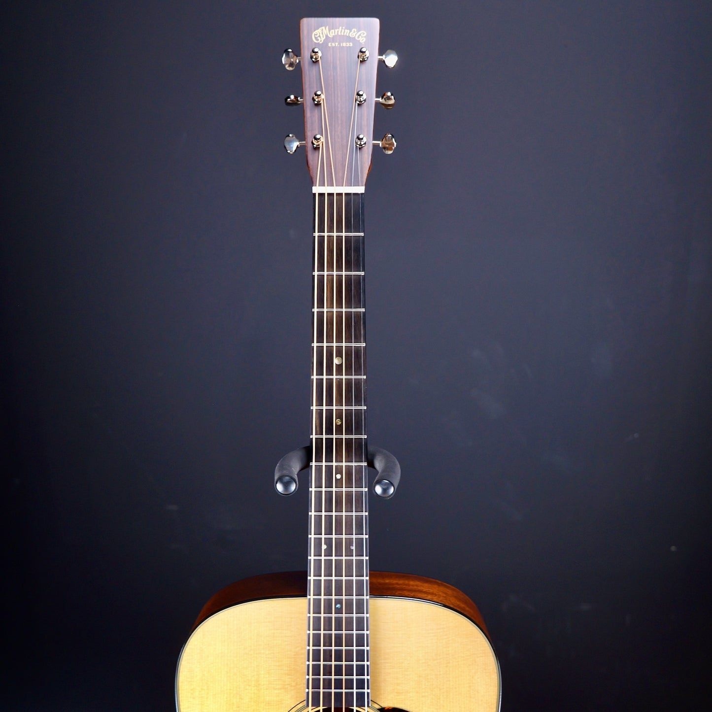 Martin D-18