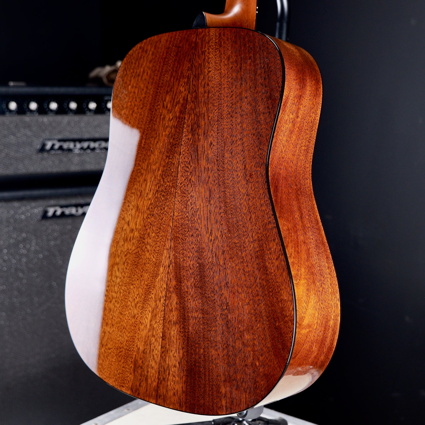 Martin D-18