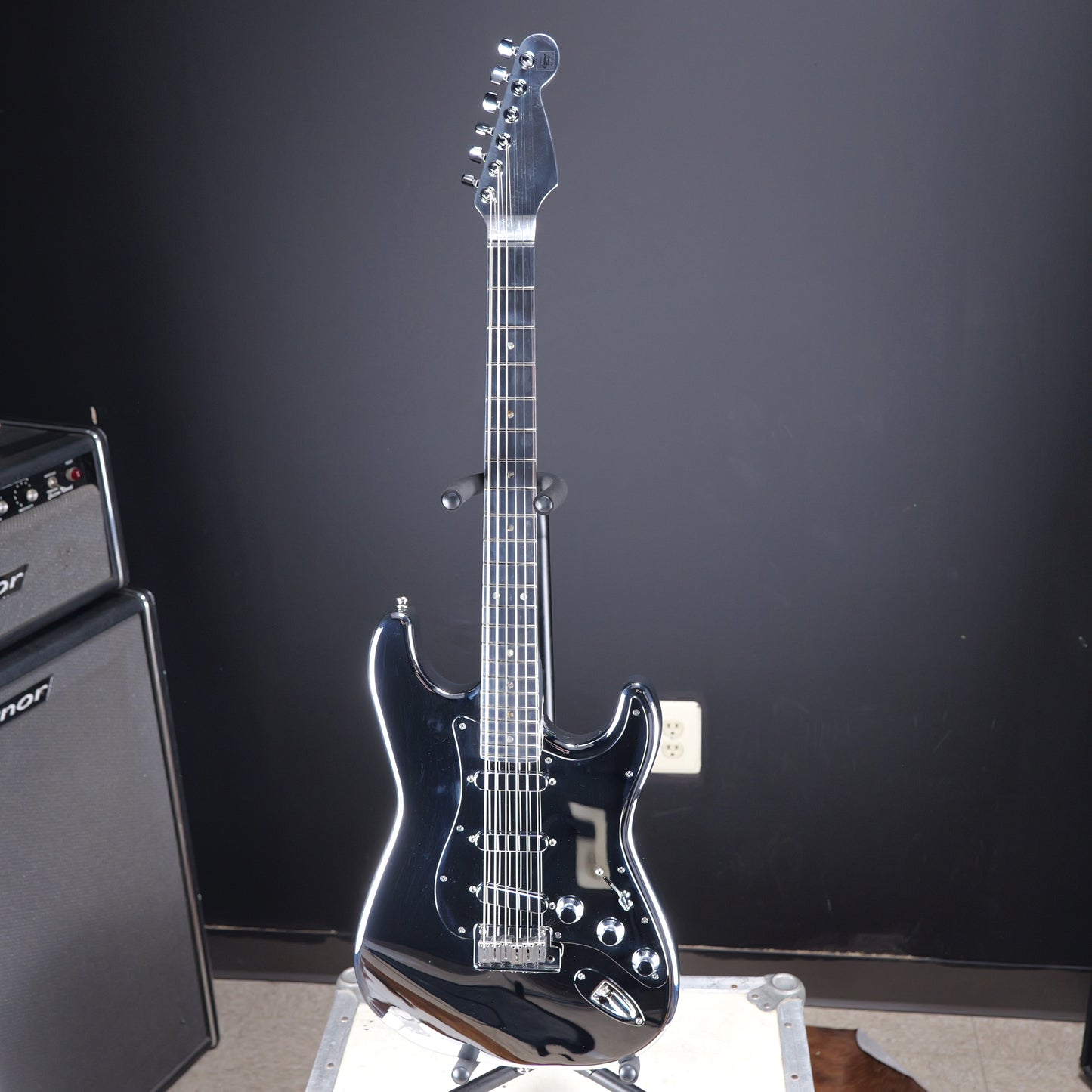 Fender Strat Aluminum Body w/ Aluminum Neck