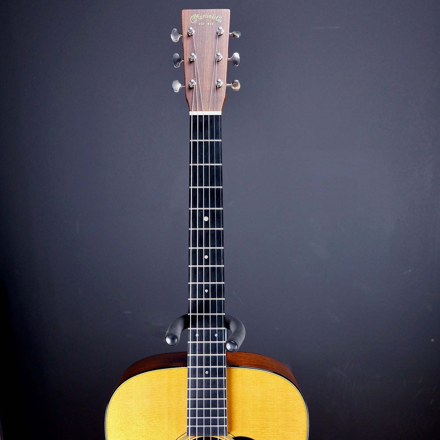 Martin D-18