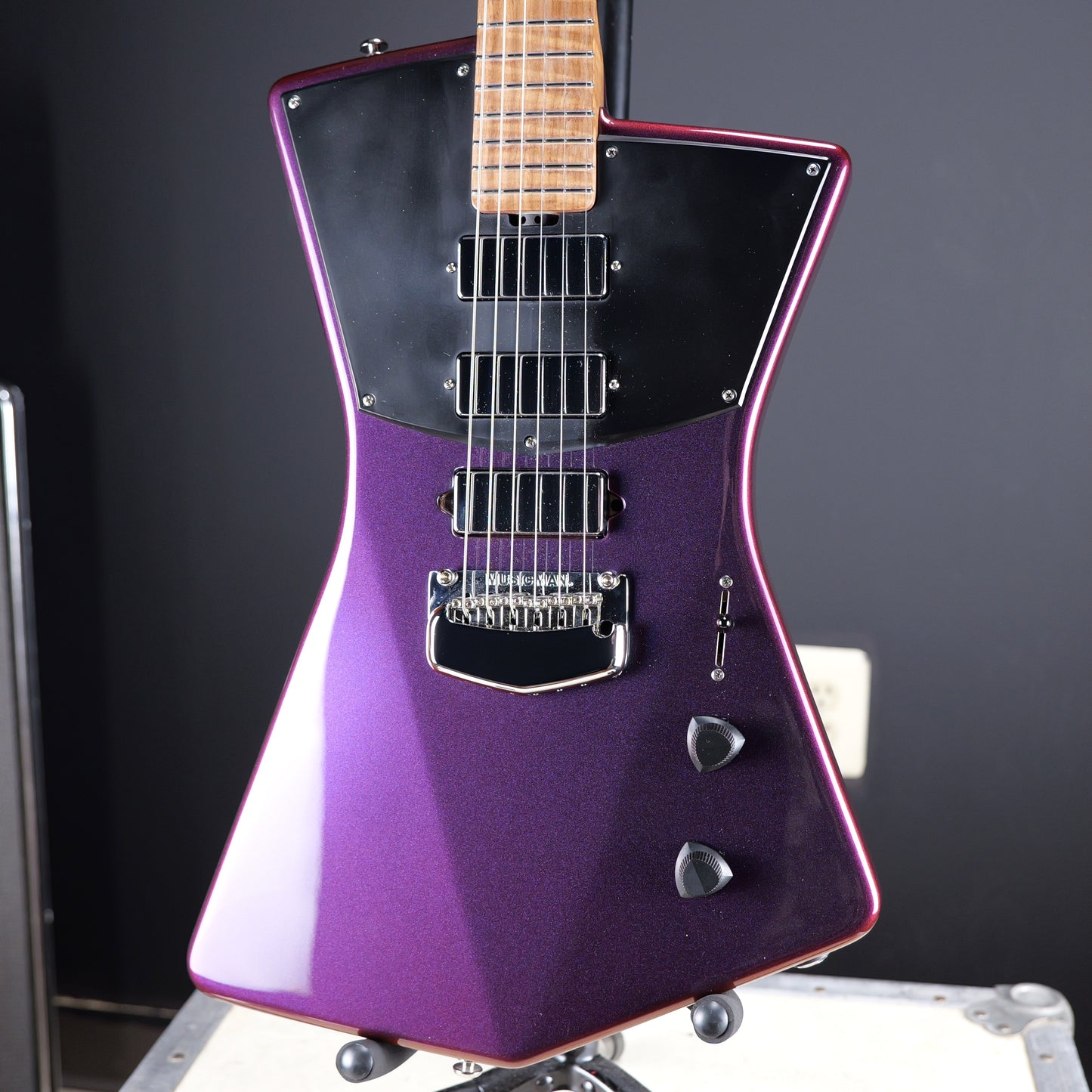 Ernie Ball Music Man St. Vincent Blue / Orange