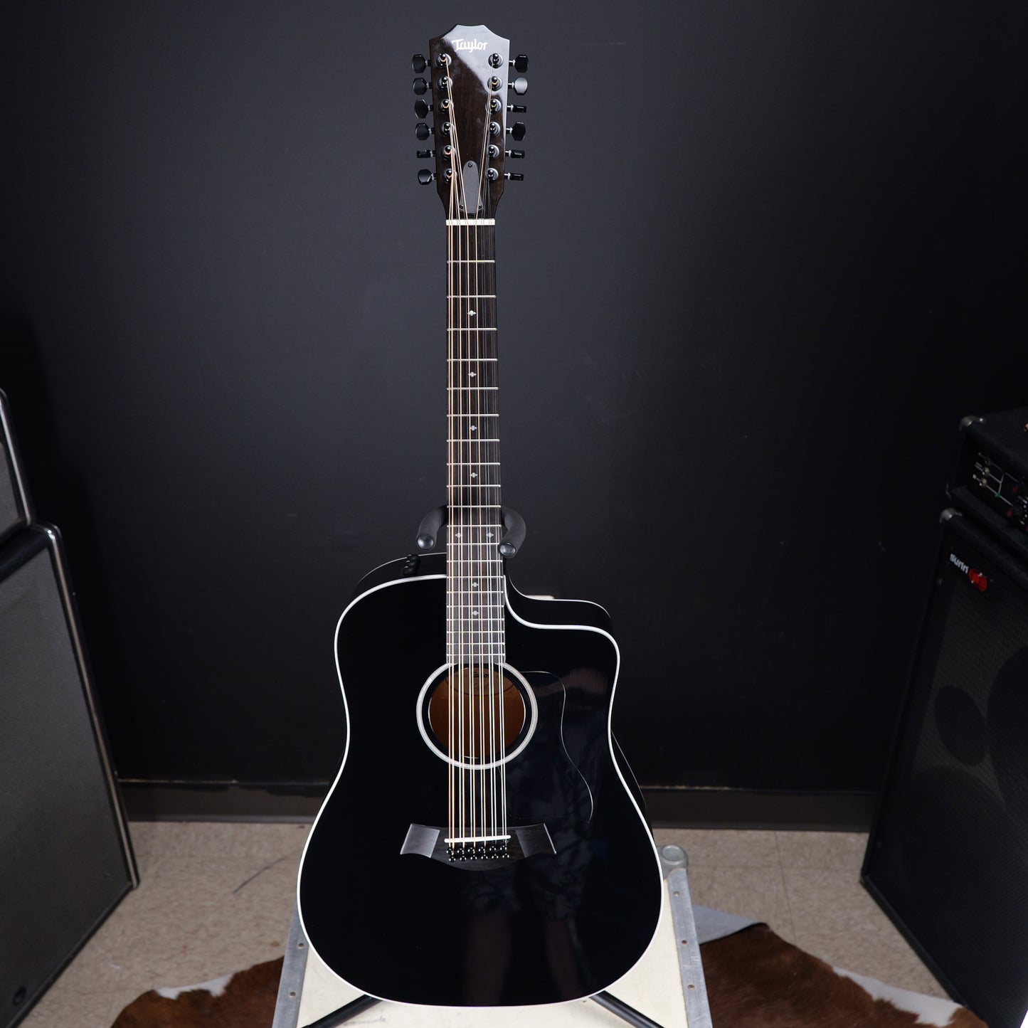 Taylor 250ce Black Deluxe