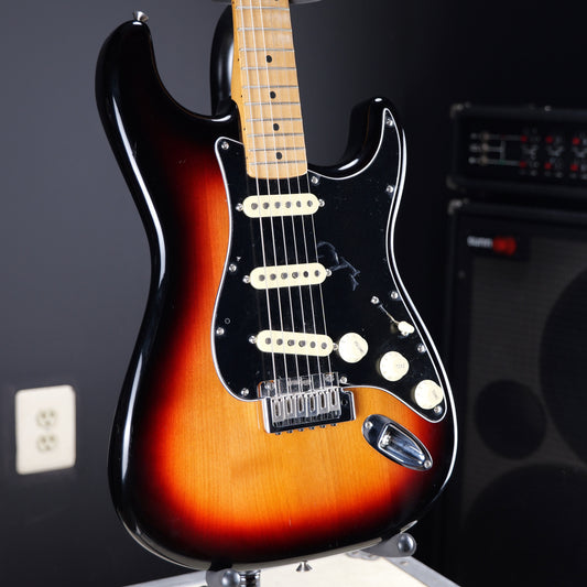 Fender Player II Stratocaster 3-Tone Sunburst