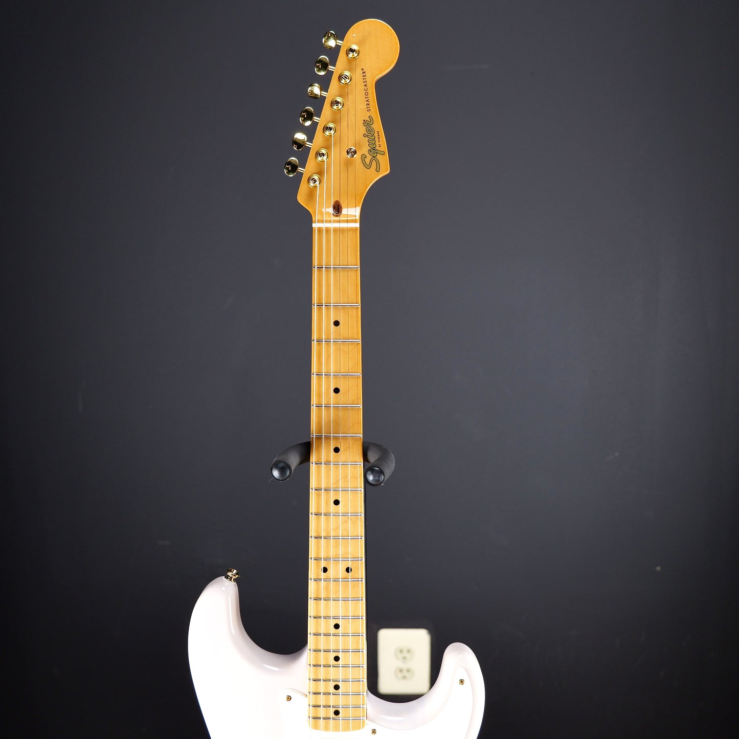 Squier FSR Classic Vibe '50s Stratocaster Maple Fingerboard Parchment Pickguard Gold Hardware White Blonde