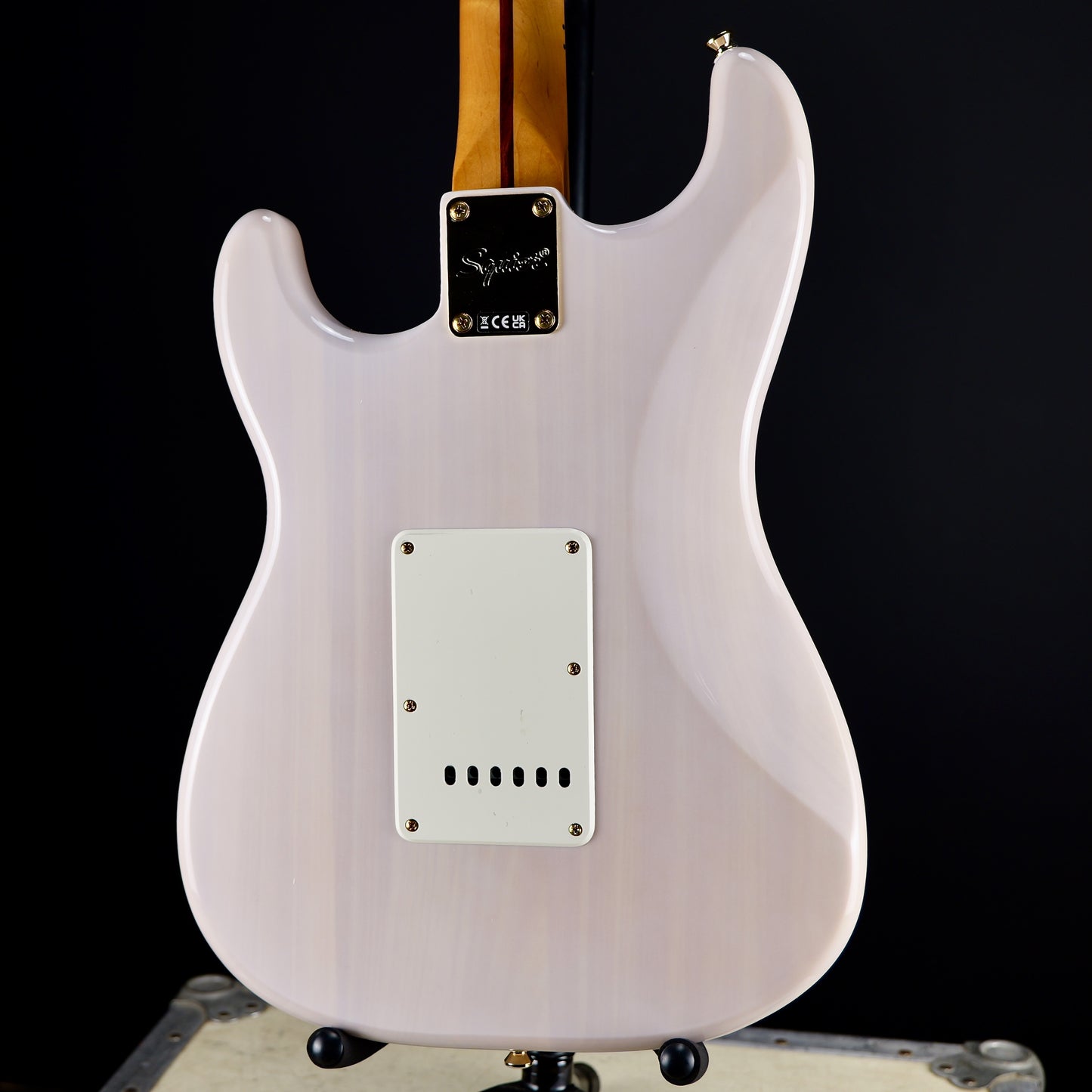 Squier FSR Classic Vibe '50s Stratocaster Maple Fingerboard Parchment Pickguard Gold Hardware White Blonde