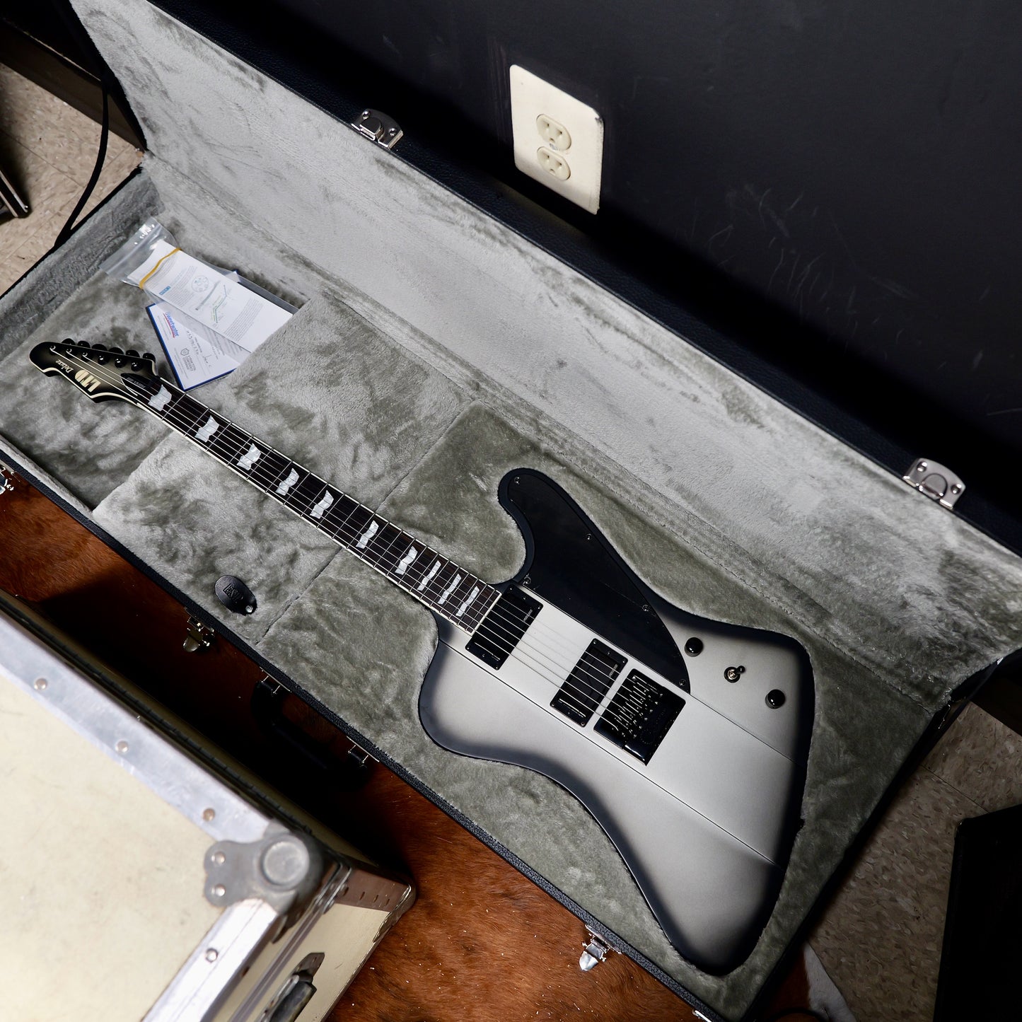 ESP LTD Phoenix-1000 Evertune Silver Sunburst Satin