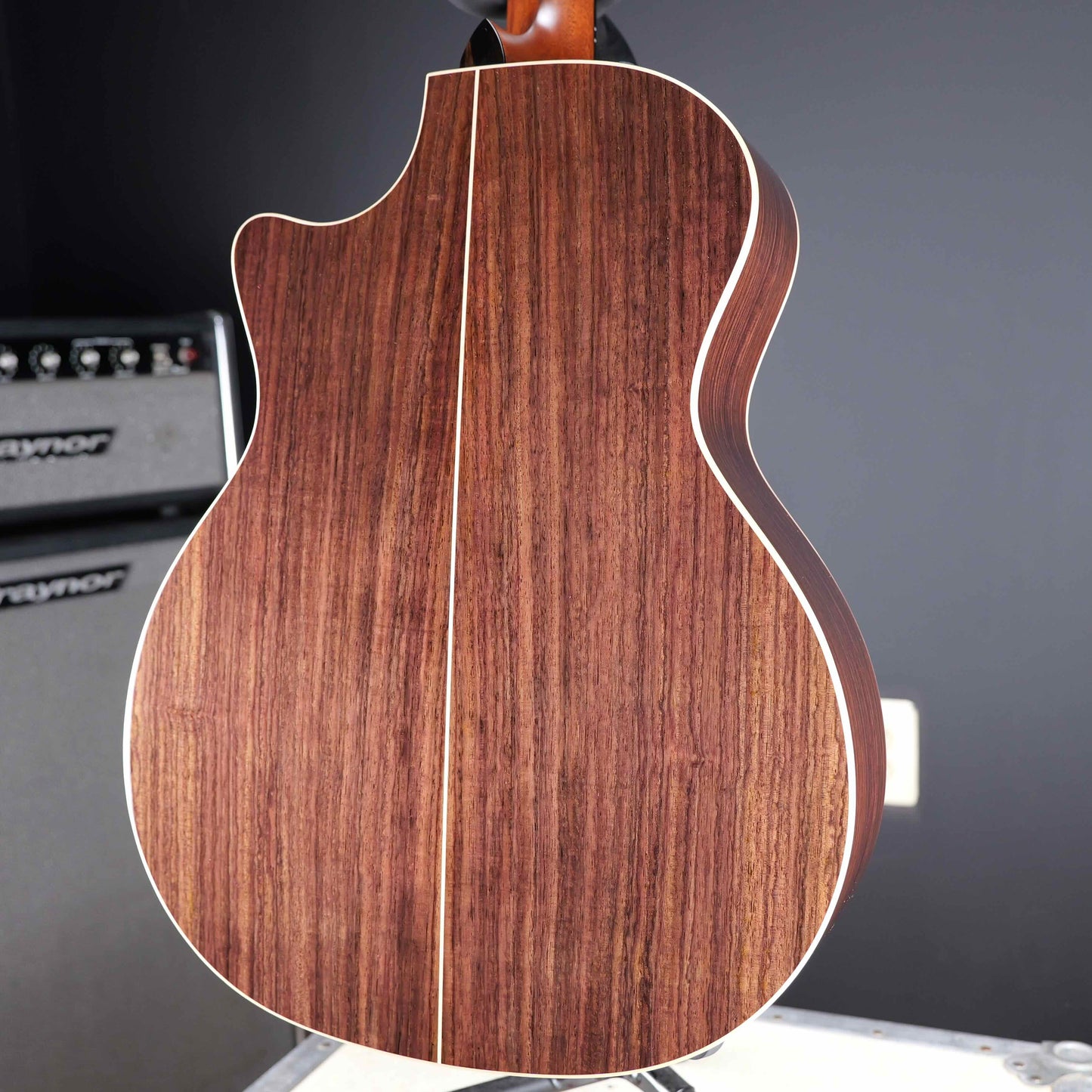 Taylor 814ce
