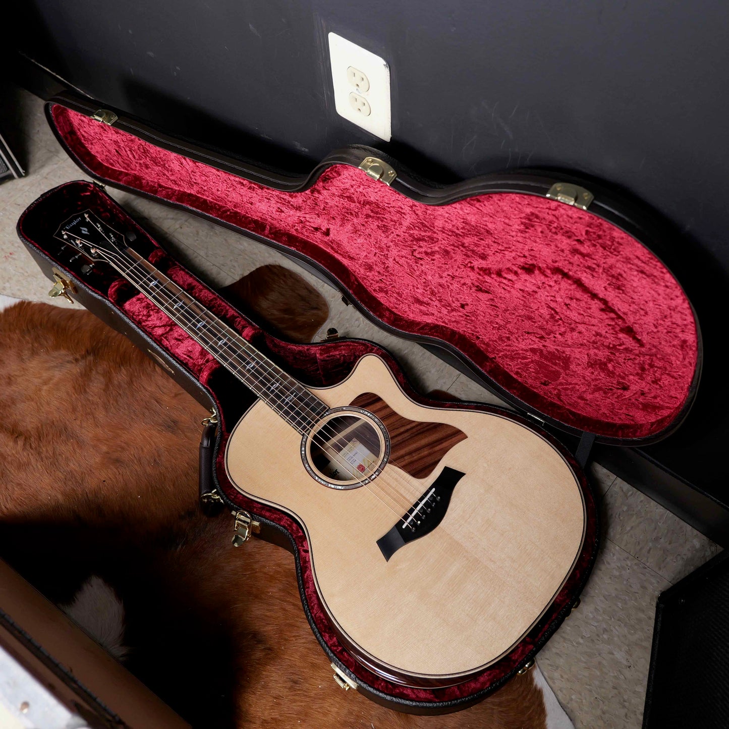 Taylor 814ce