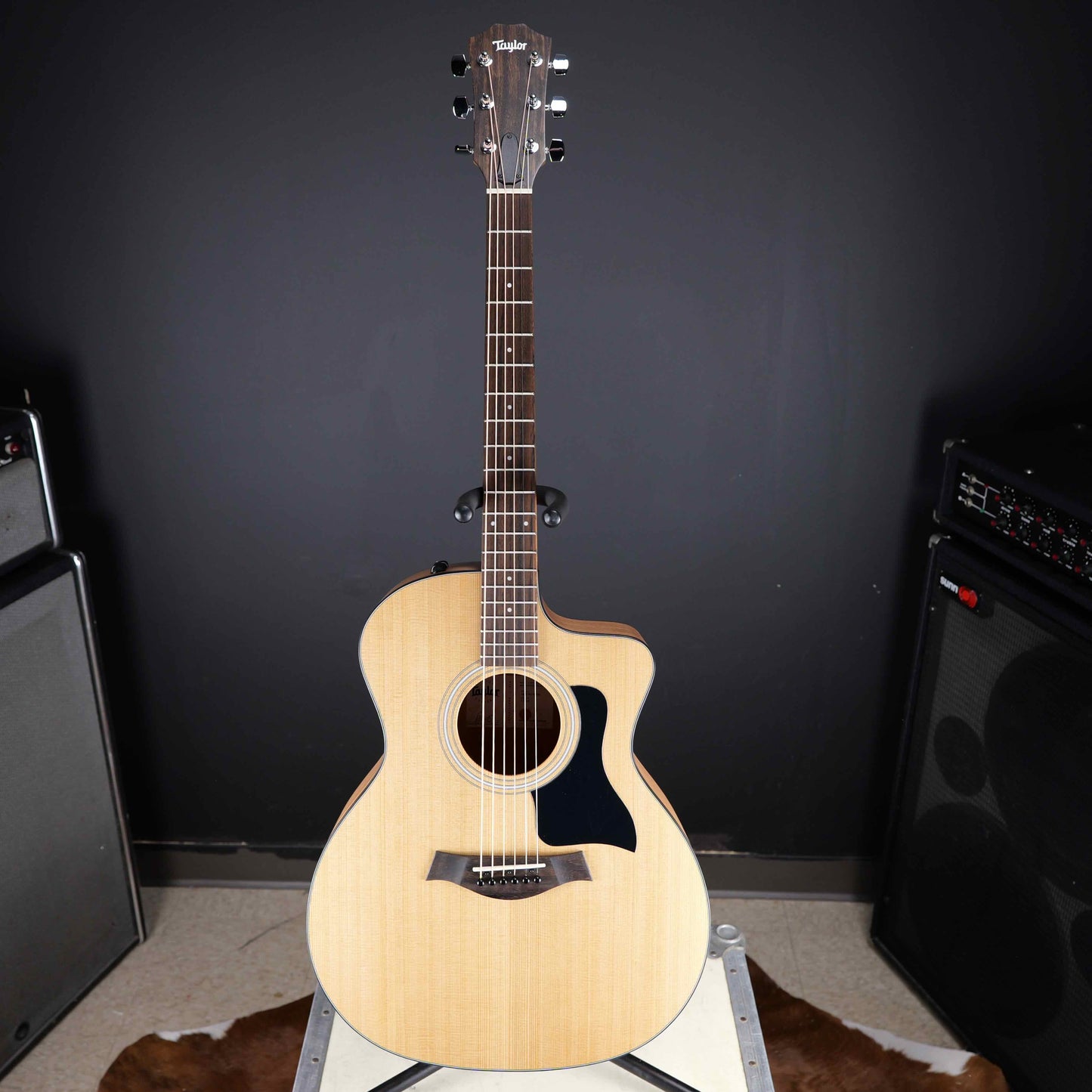 Taylor 114ce