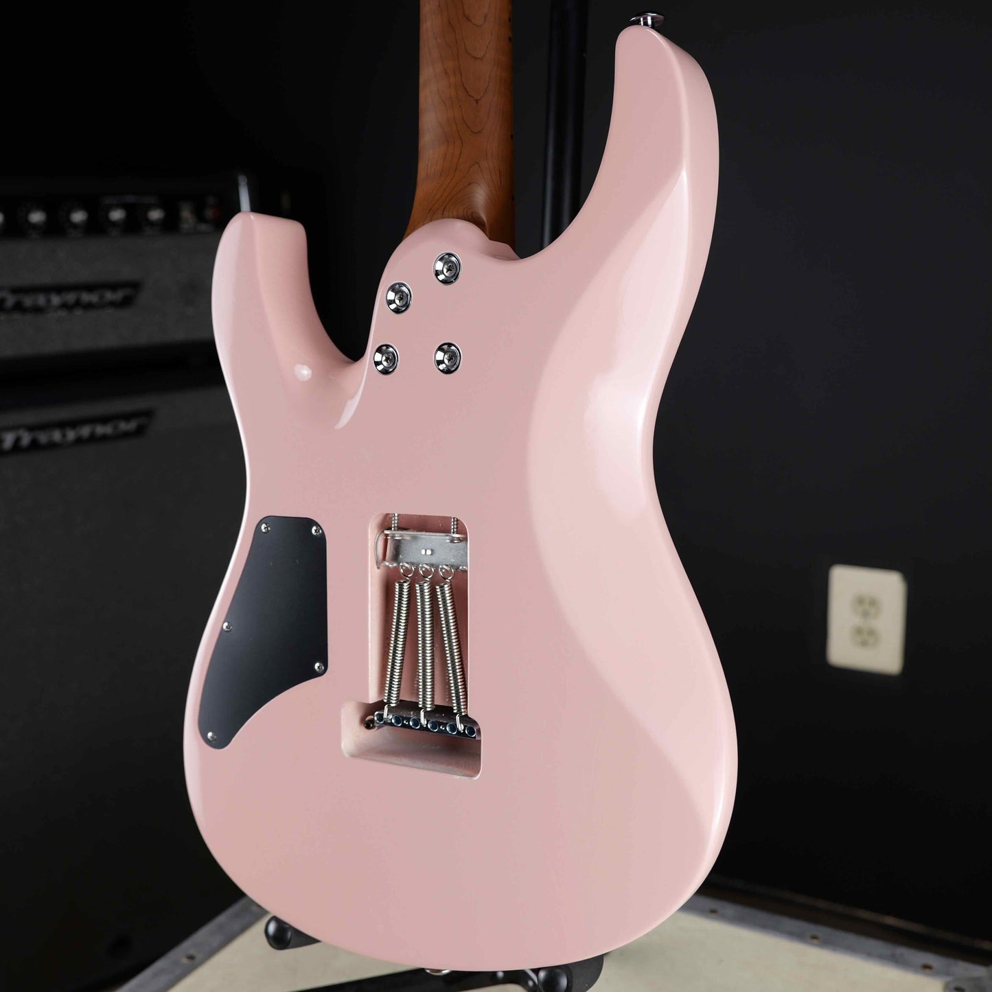 Suhr Modern Antique Limited Edition Shell Pink