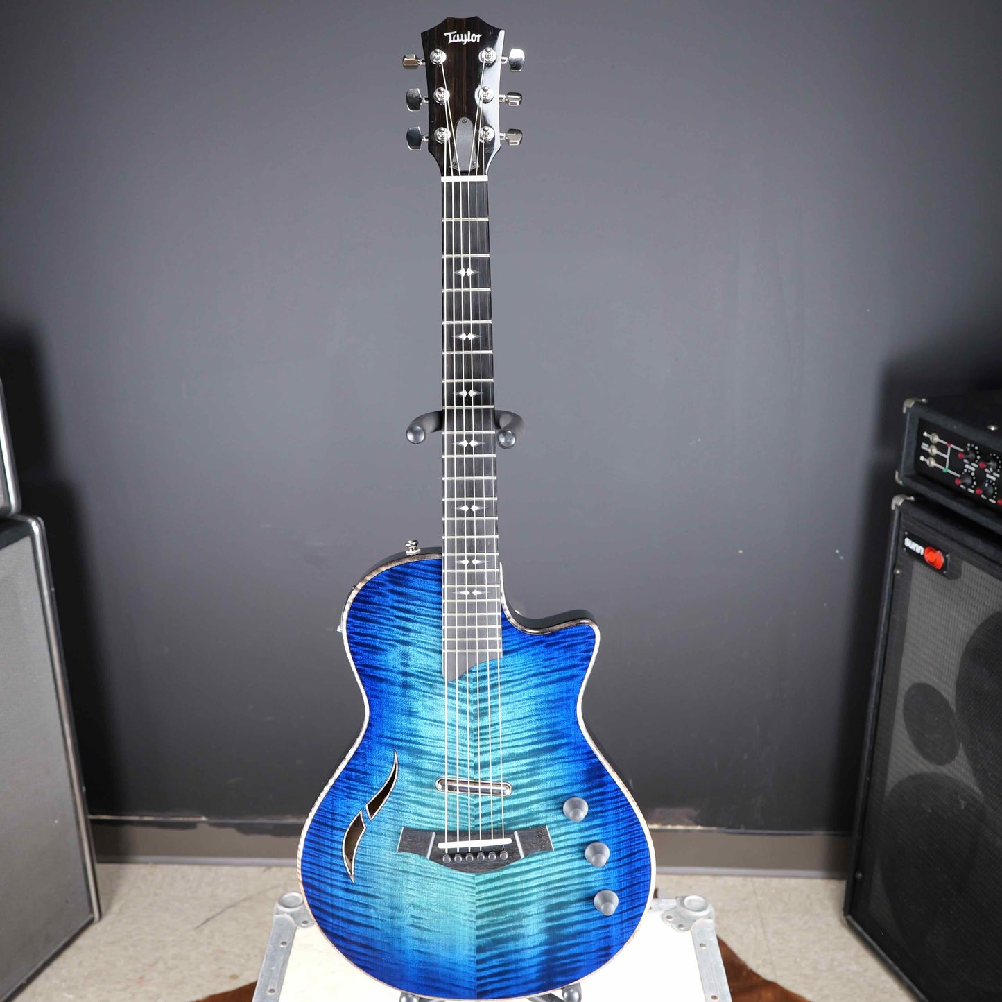 Taylor NAMM 2024 Custom #37: CT5z B4037 – T5z Smoky Maple/Urban Ash Midnight Sapphire