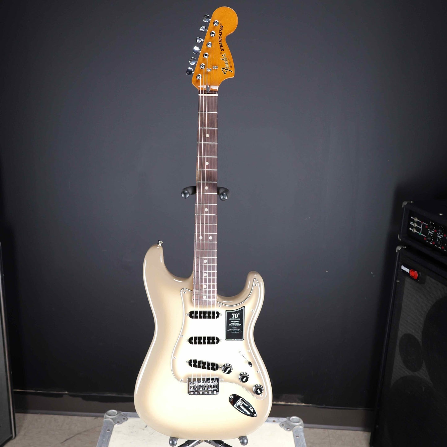 Fender 70th Anniversary Antigua Stratocaster Rosewood Fingerboard Antigua