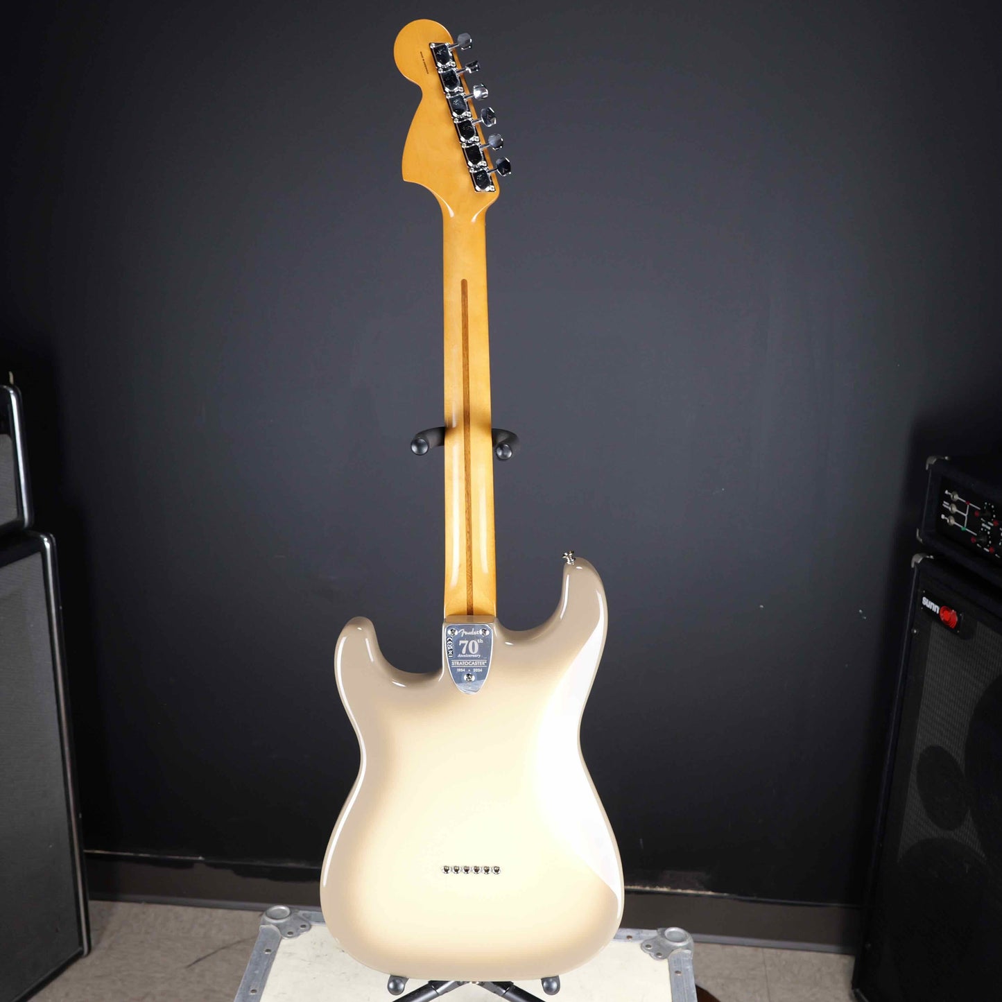 Fender 70th Anniversary Antigua Stratocaster Rosewood Fingerboard Antigua