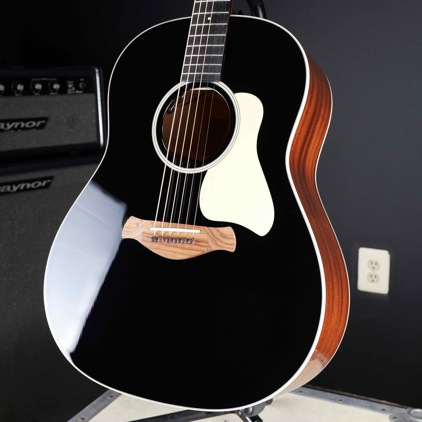Taylor Gold Label 517e Blacktop