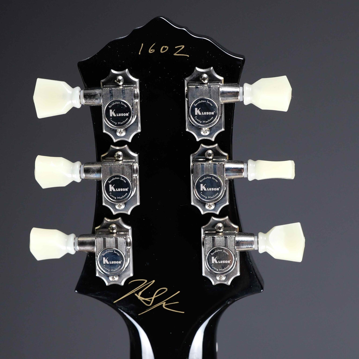 Knaggs Kenai "J" Black