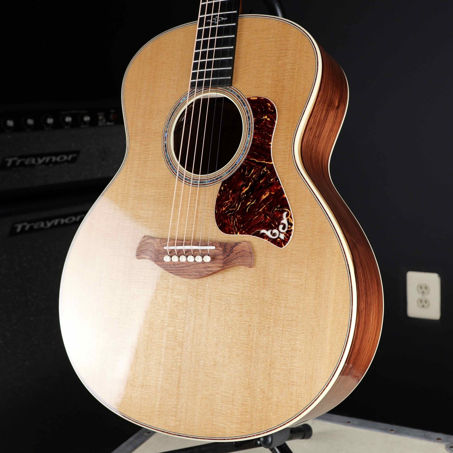 Taylor Gold Label 814e