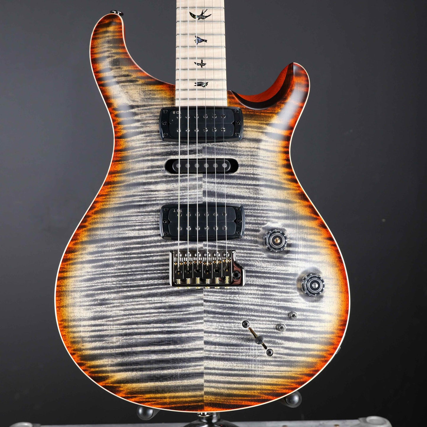 PRS Wood Library Modern Eagle V Burnt Maple Leaf 10 Top Satin