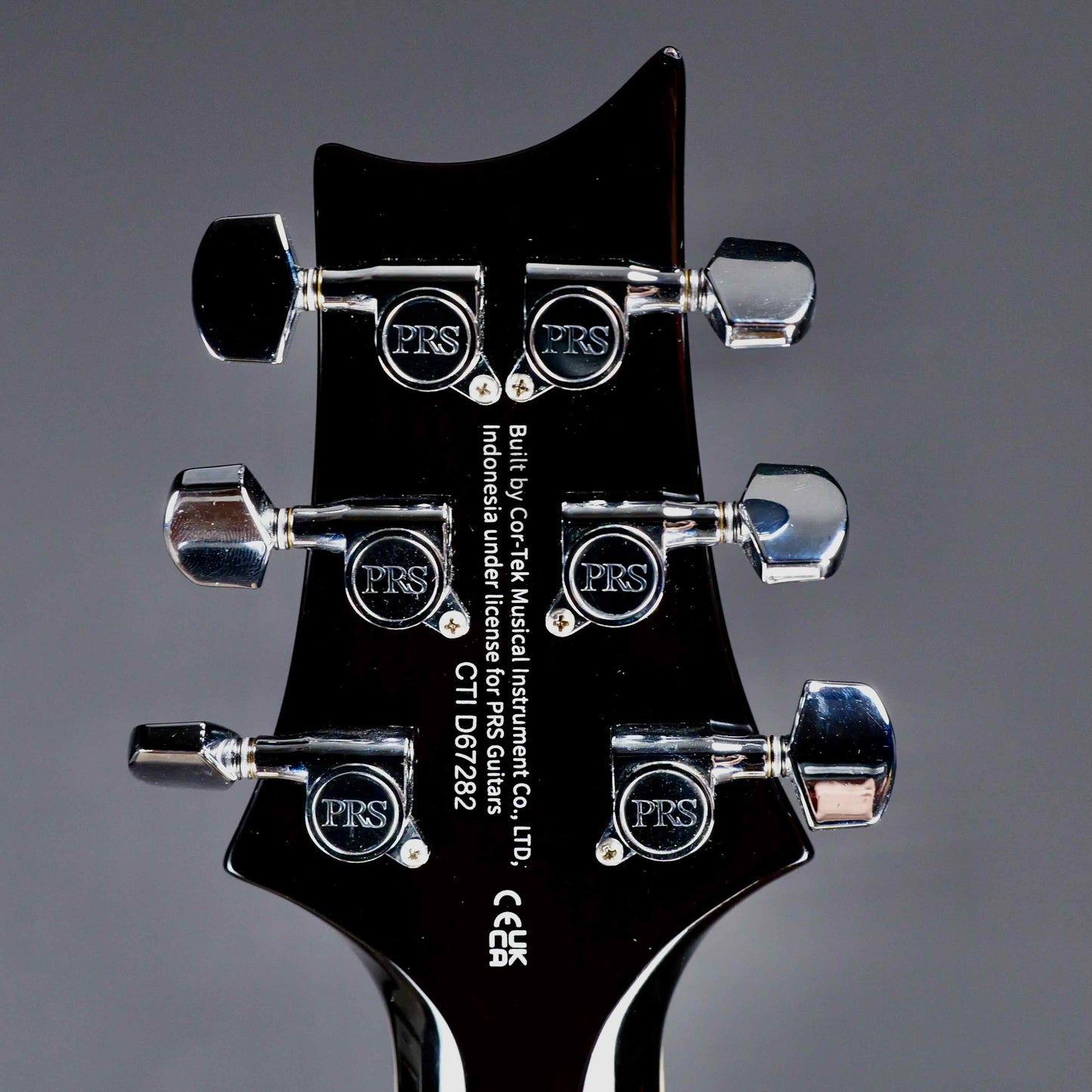 PRS SE Custom 24 Black Gold