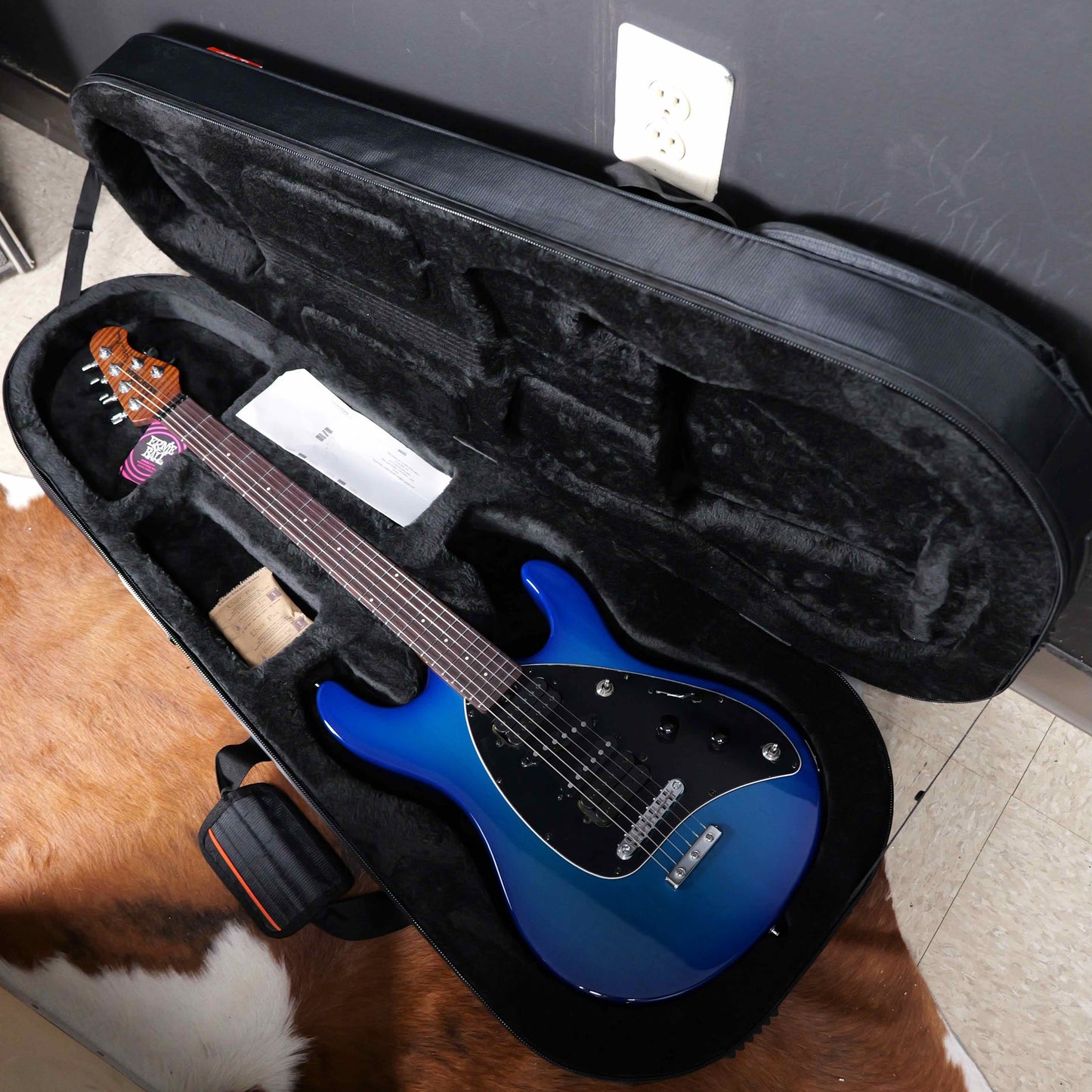 Ernie Ball Music Man Steve Morse Blue Burst