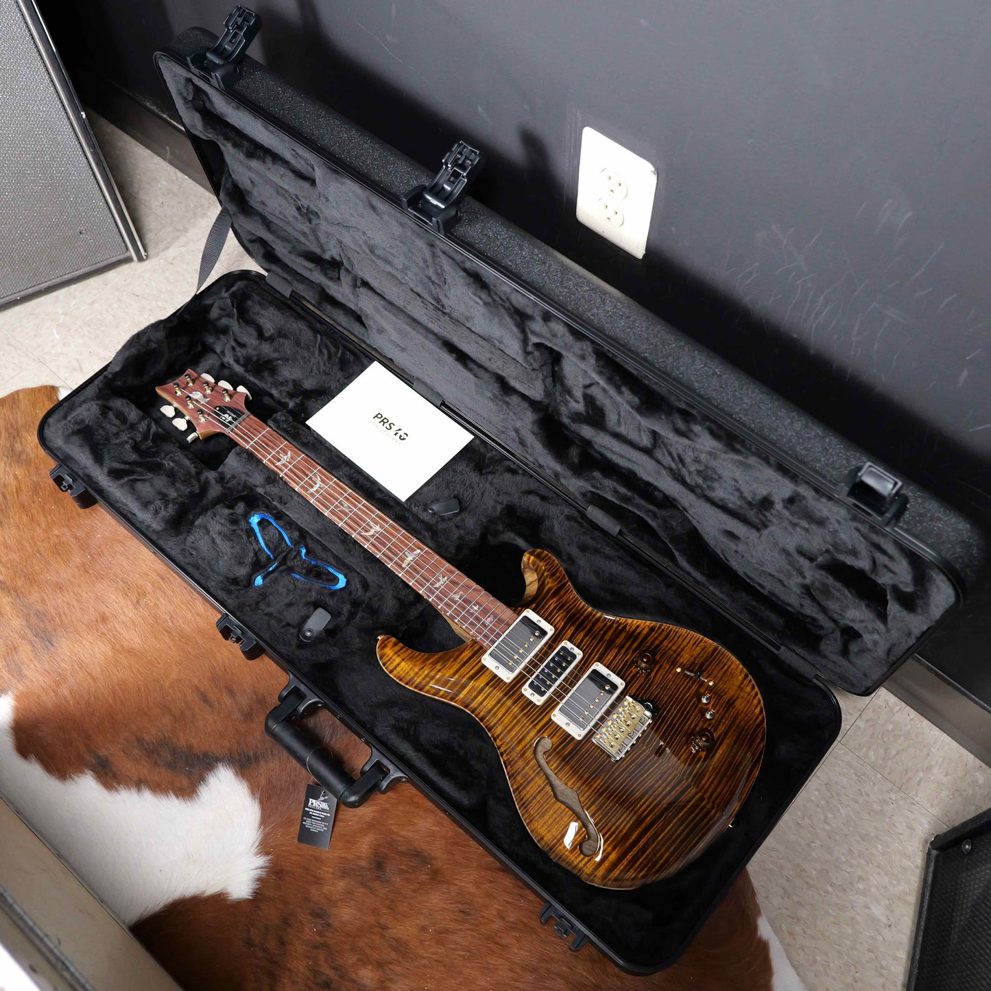 PRS 40th Anniversary Special Semi-Hollow Limited Edition Yellow Tiger