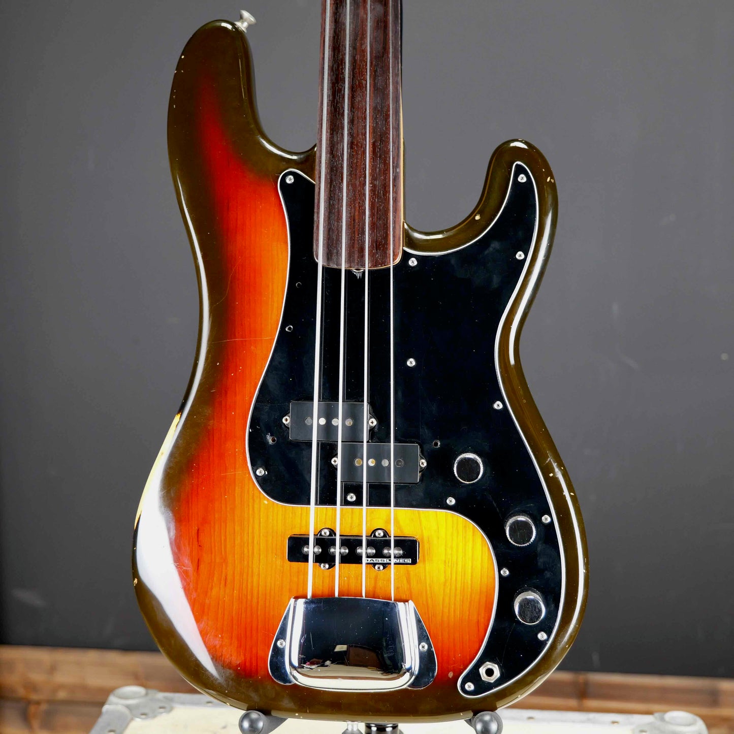 Fender Fretless Precision Bass 1978 Three Tone Sunburst
