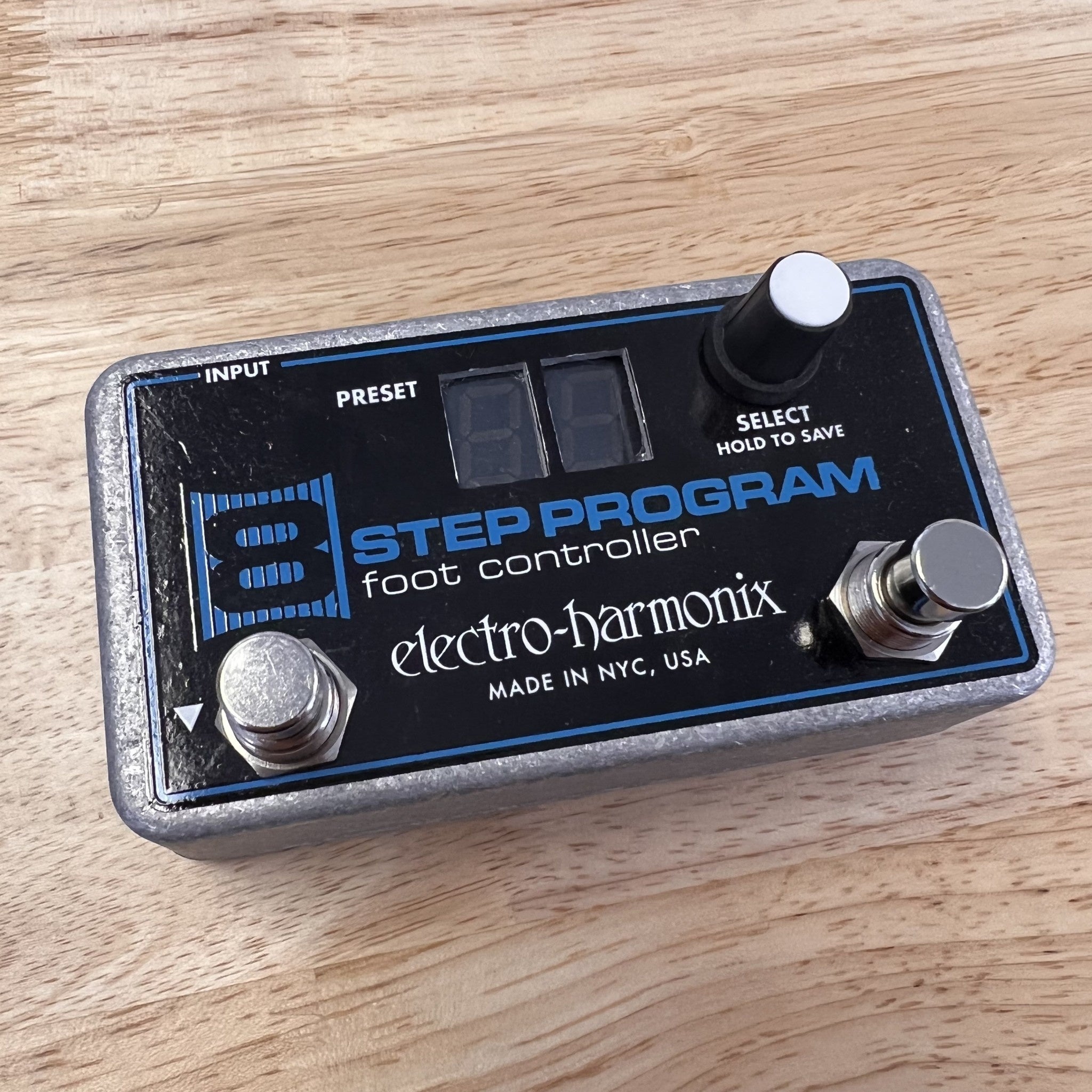 Electro-Harmonix 8 Step Program Foot Controller – Matt's Guitars