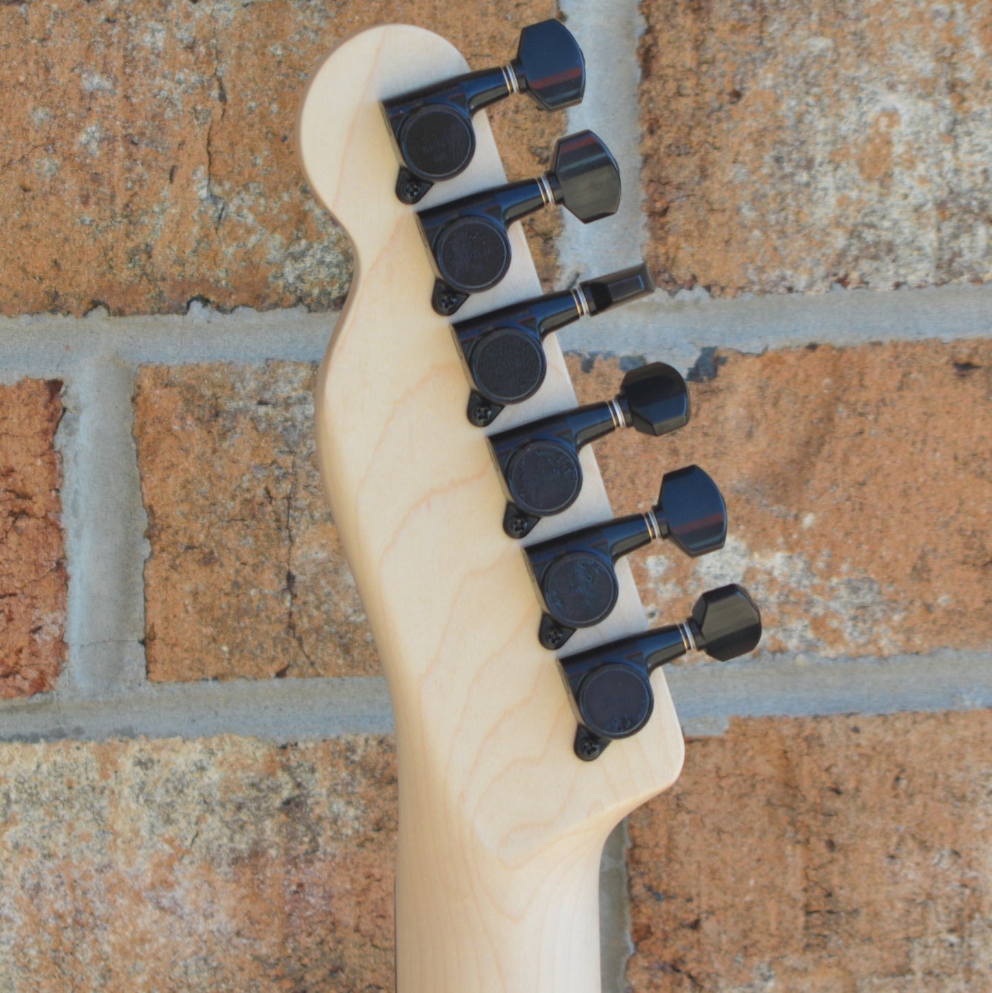 Fender Boxer Series Telecaster HH Inca Silver