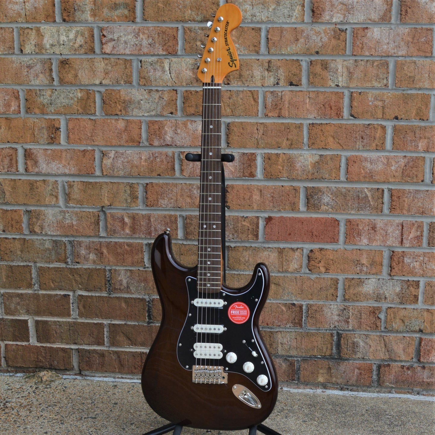 Fender Classic Vibe '70s Stratocaster HSS Walnut