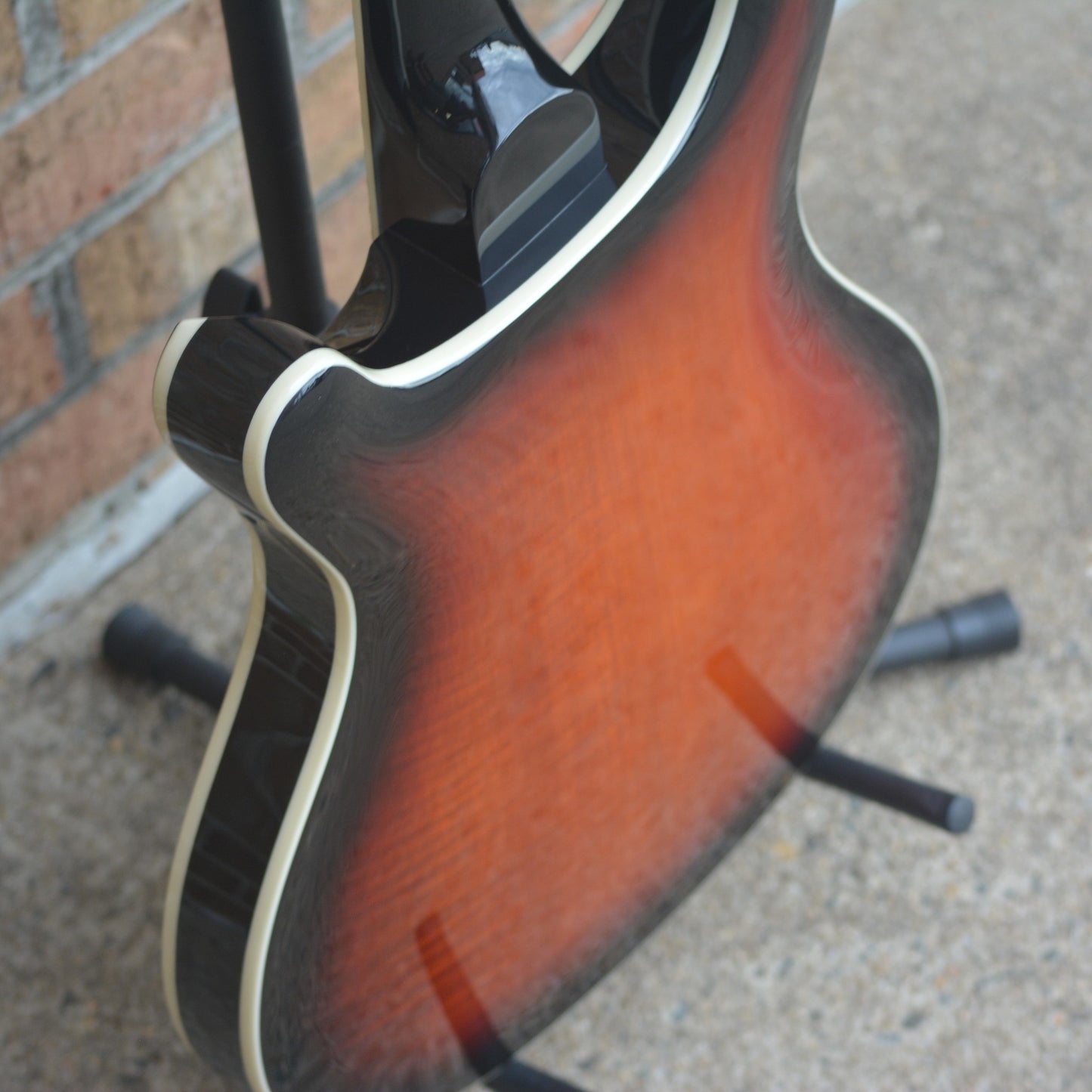 2021 Paul Reed Smith SE Hollowbody II Tricolor Sunburst
