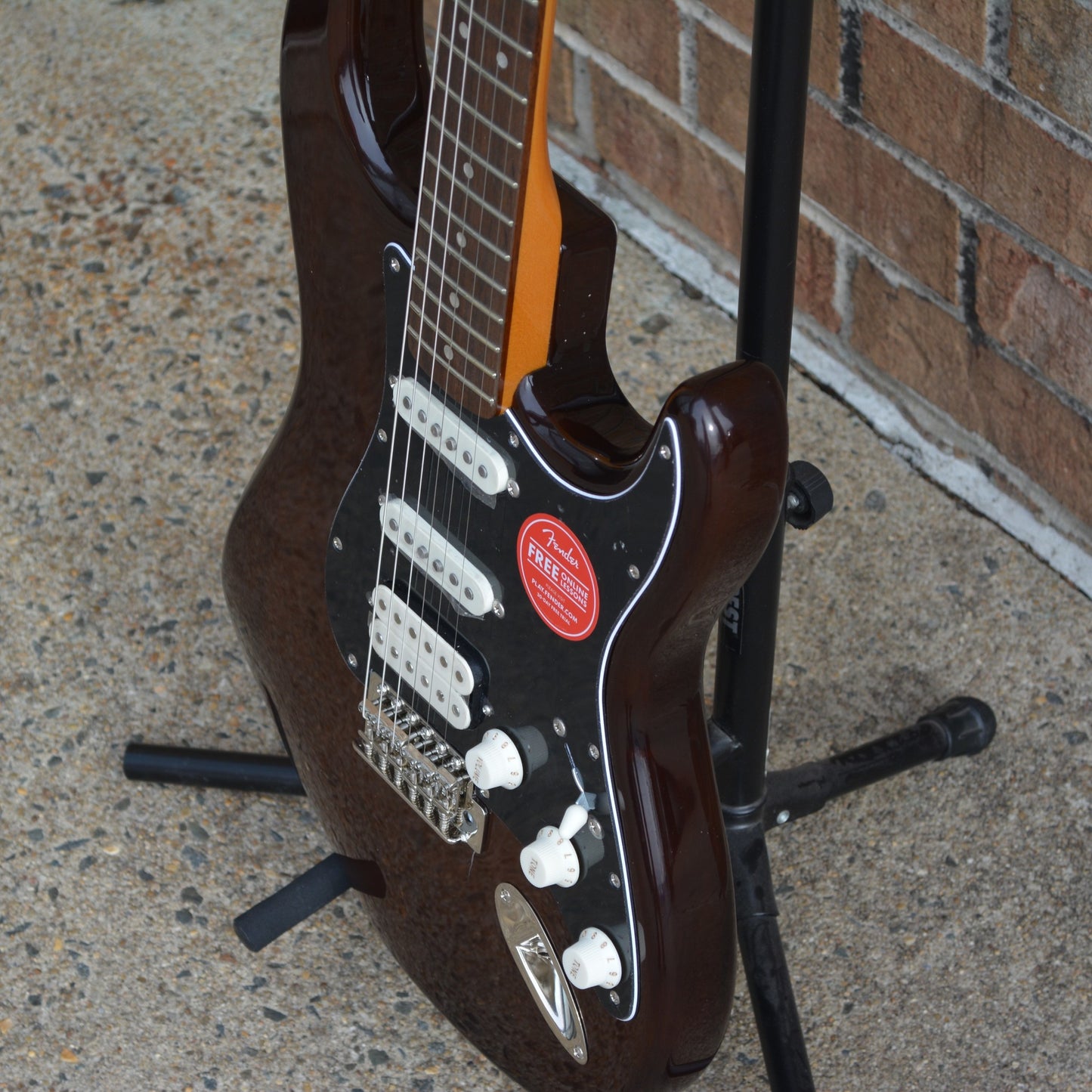 Fender Classic Vibe '70s Stratocaster HSS Walnut