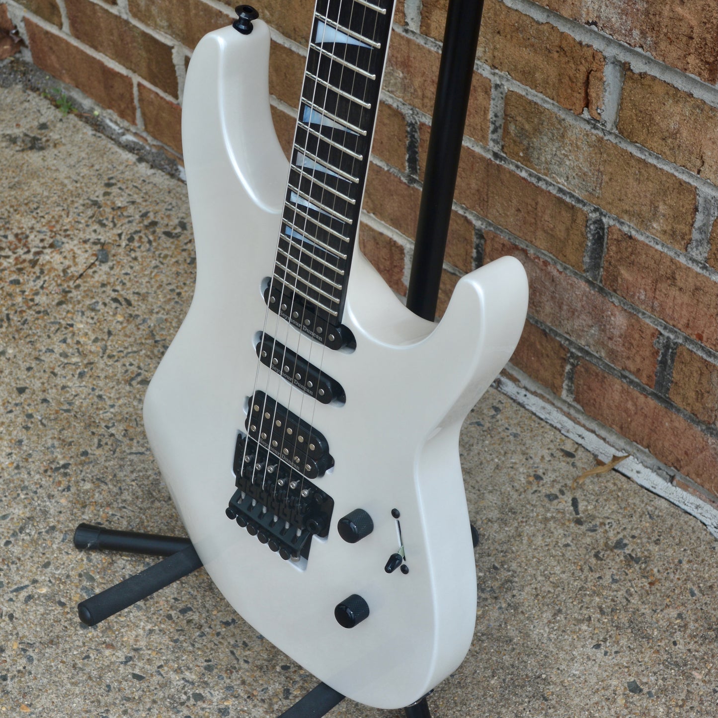 Jackson American Series Soloist™ SL3, Ebony Fingerboard, Platinum Pearl