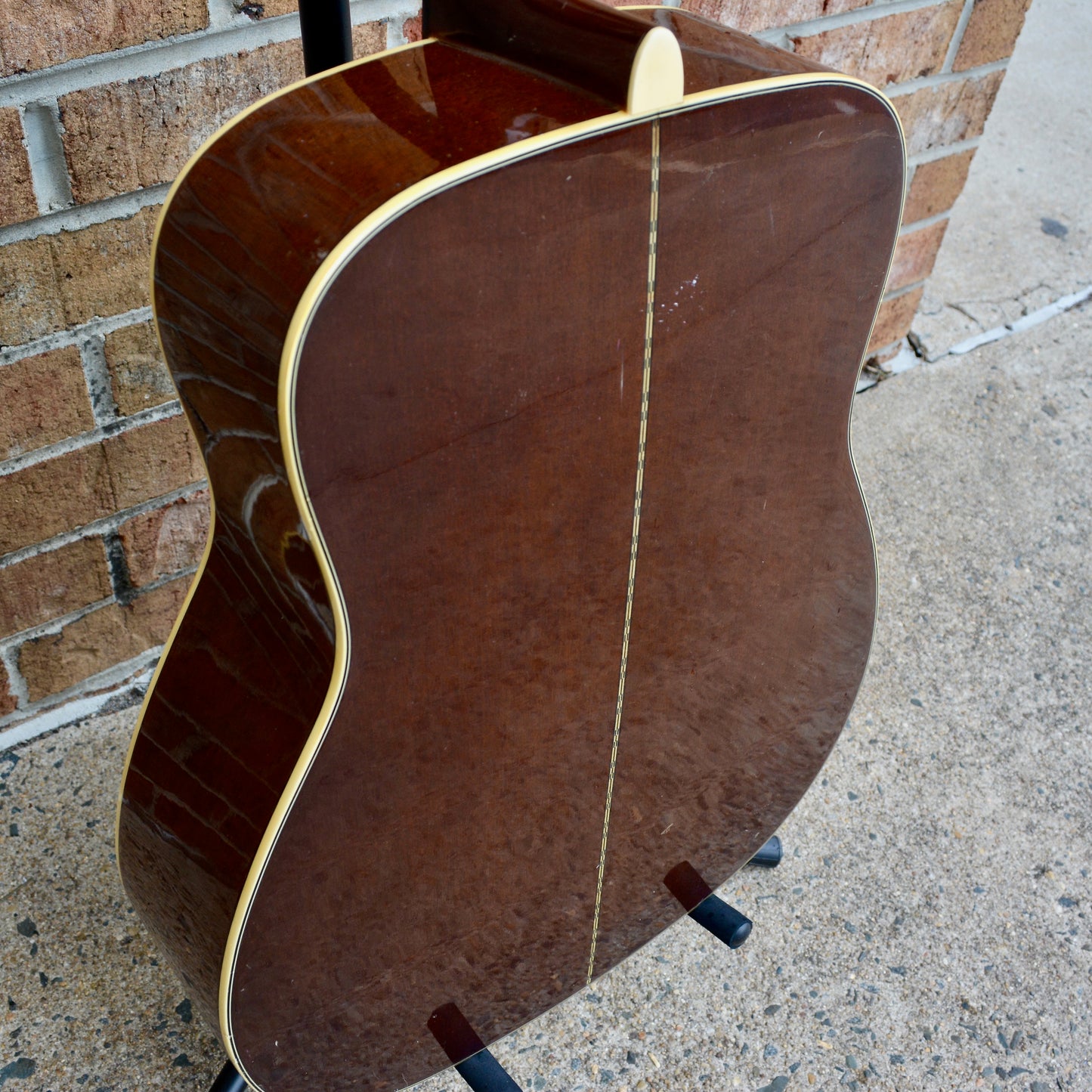 Yamaha FG-335 II