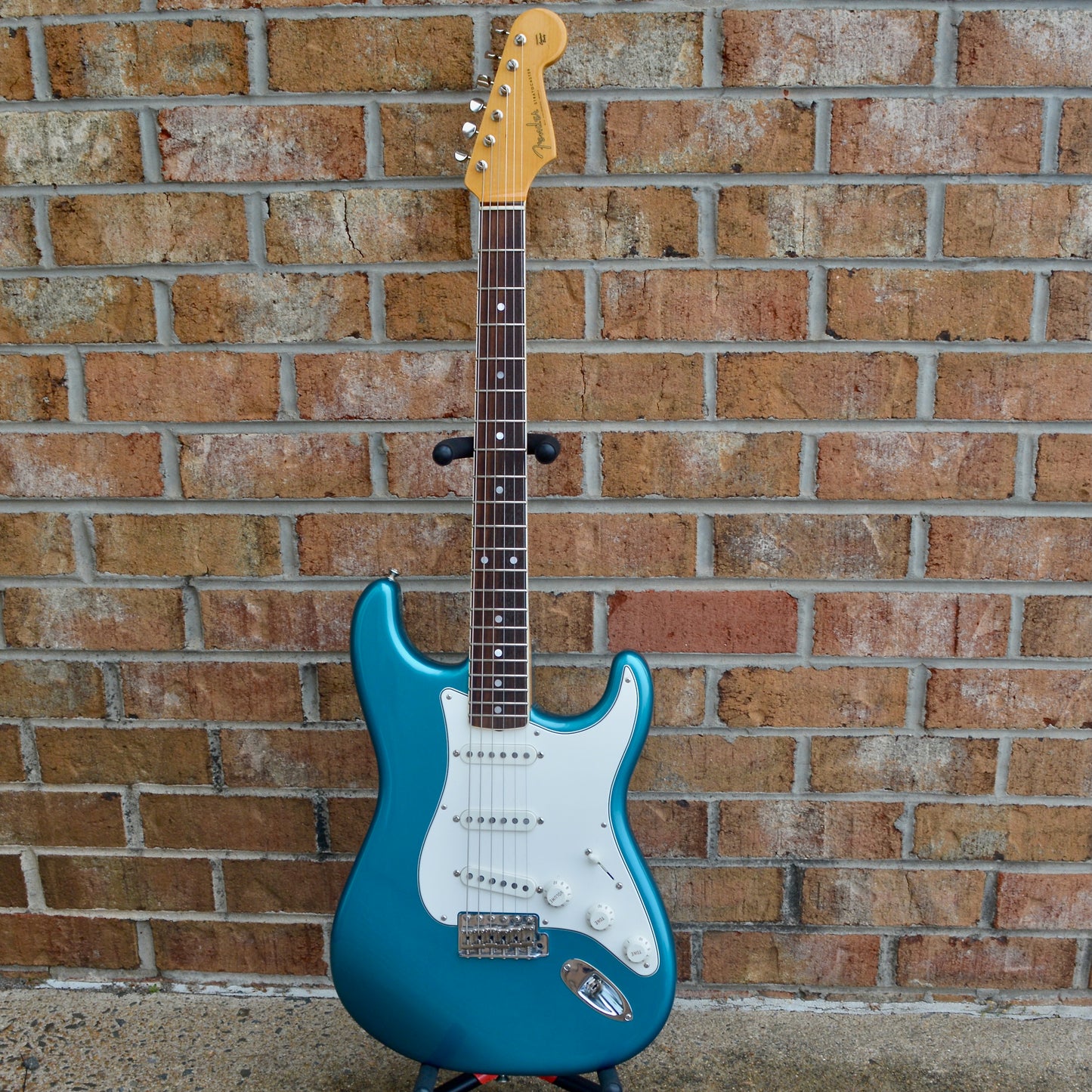 Fender Eric Johnson Stratocaster®, Rosewood Fingerboard, Lucerne Aqua Firemist