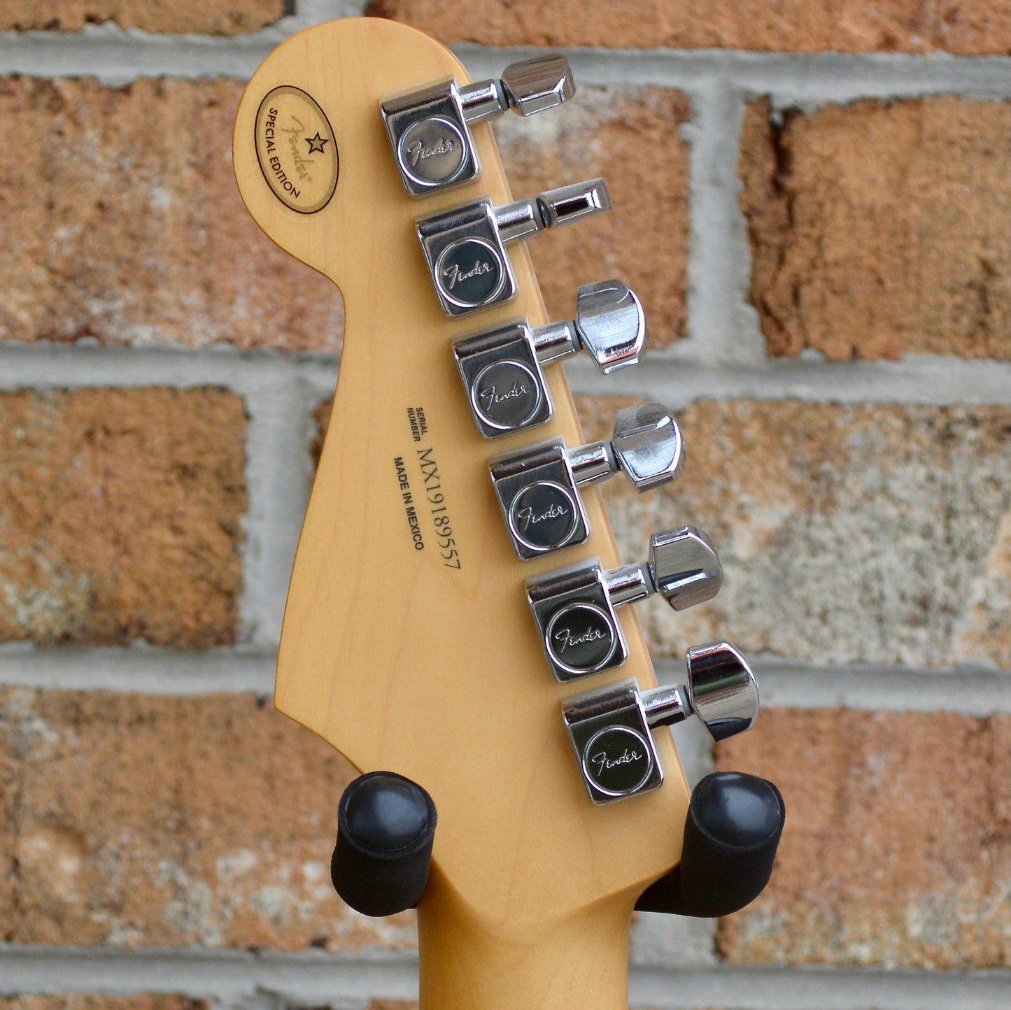 Fender Limited Edition Player Stratocaster Sea Foam Pearl