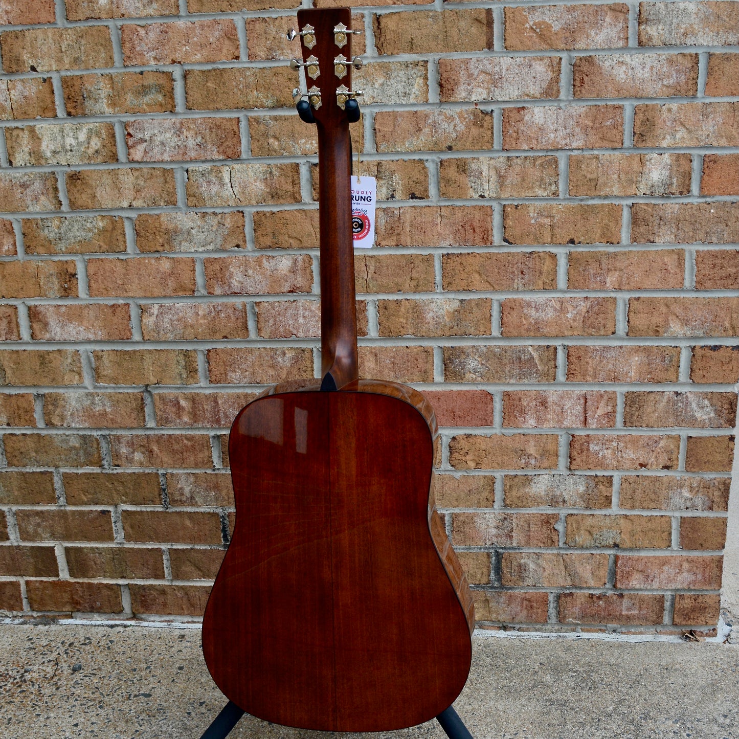 Martin D-18