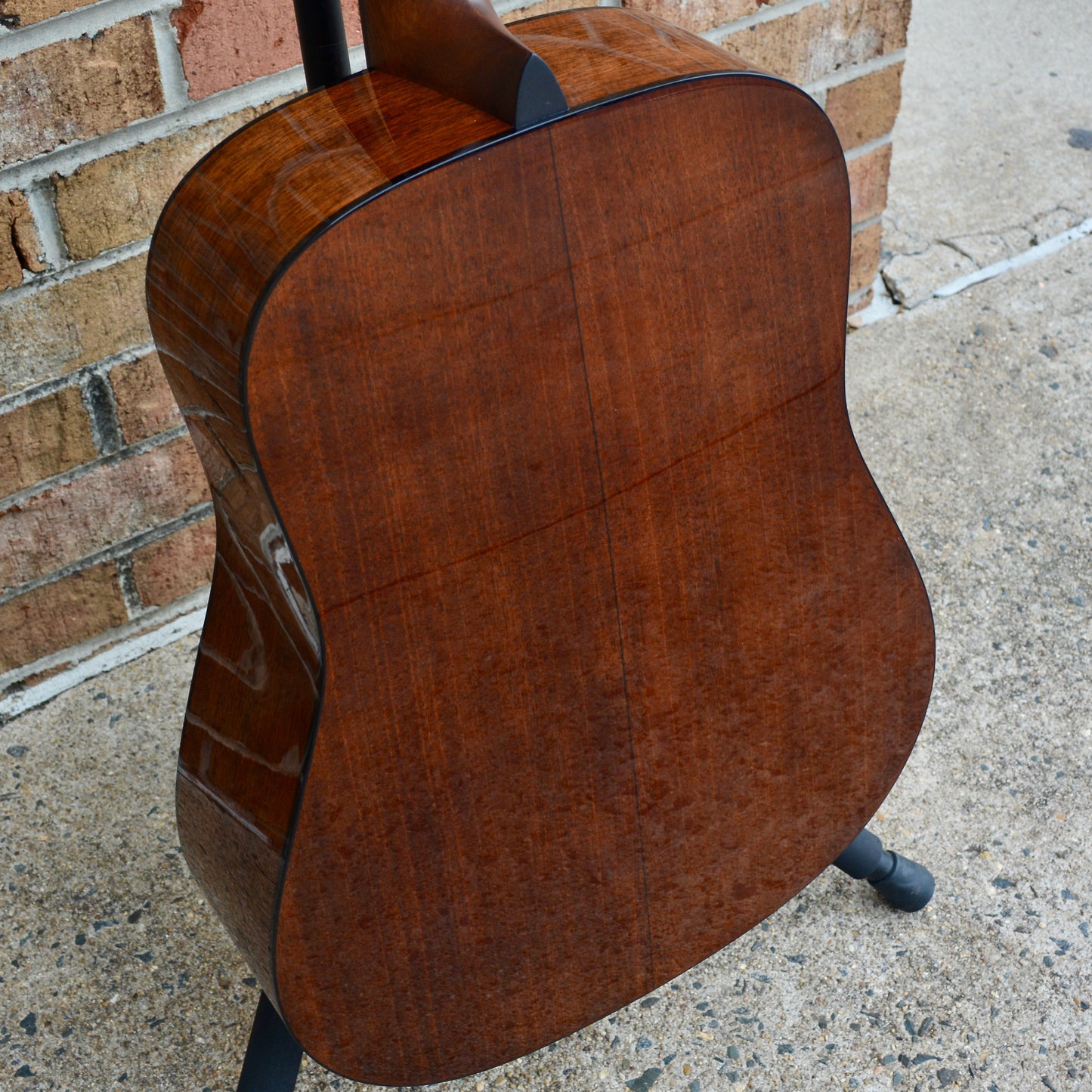 Martin D-18