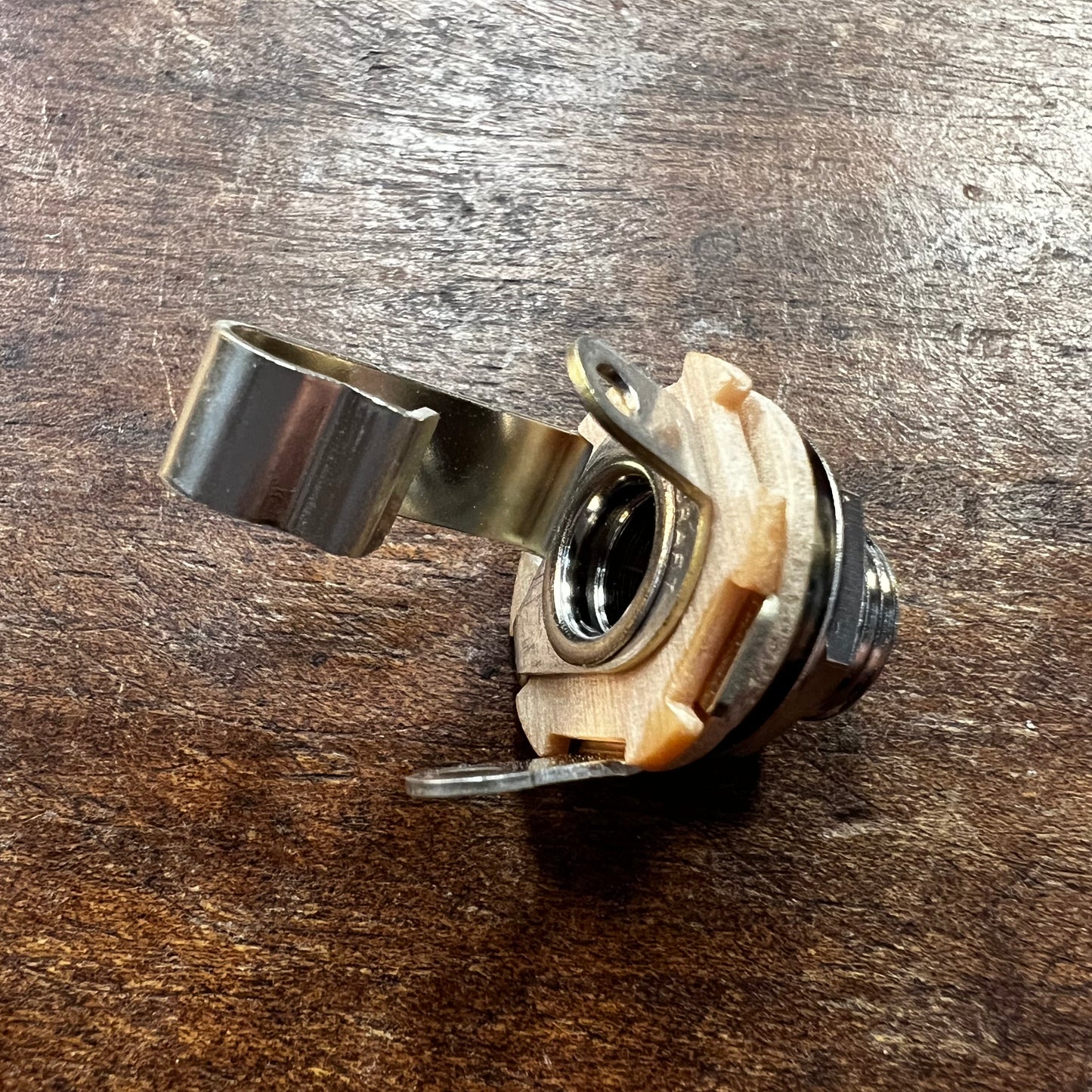 EP-055L Switchcraft® 11 Long Thread Input Jack