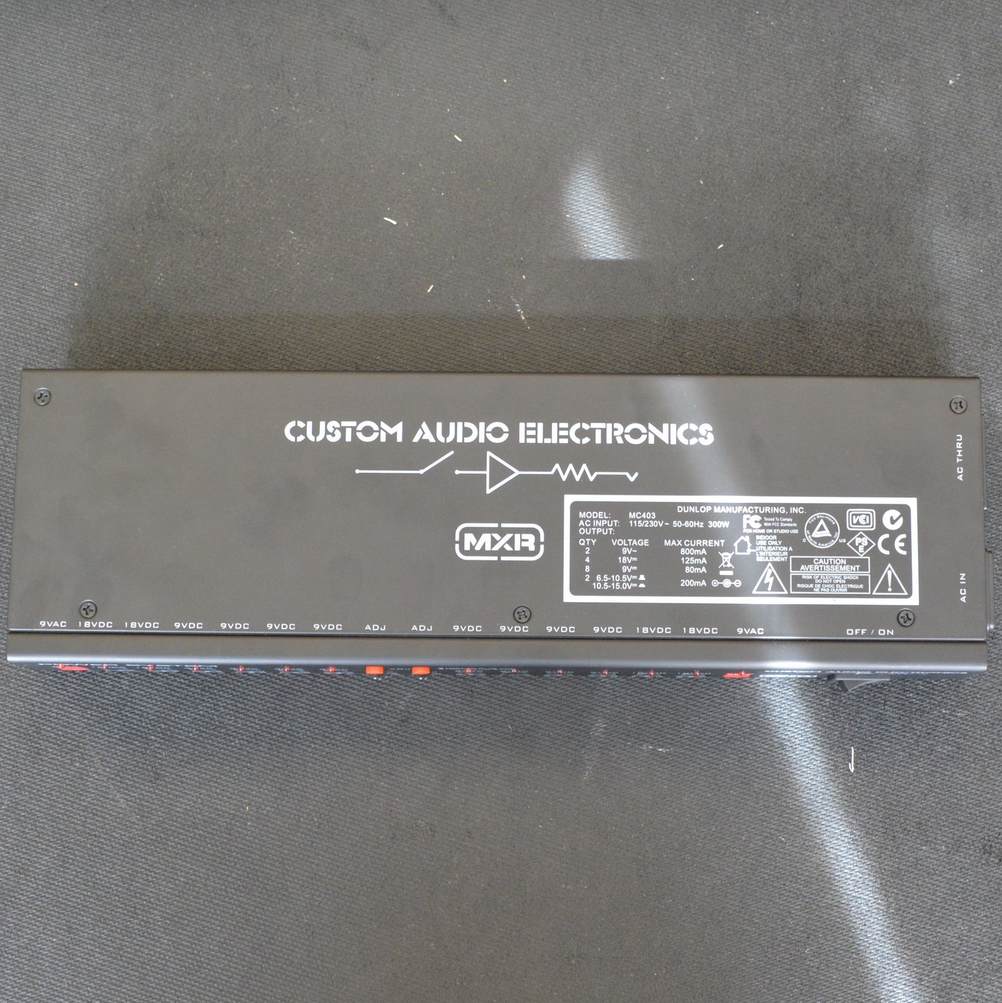 MXR Custom Audio Electronics Power System MC403