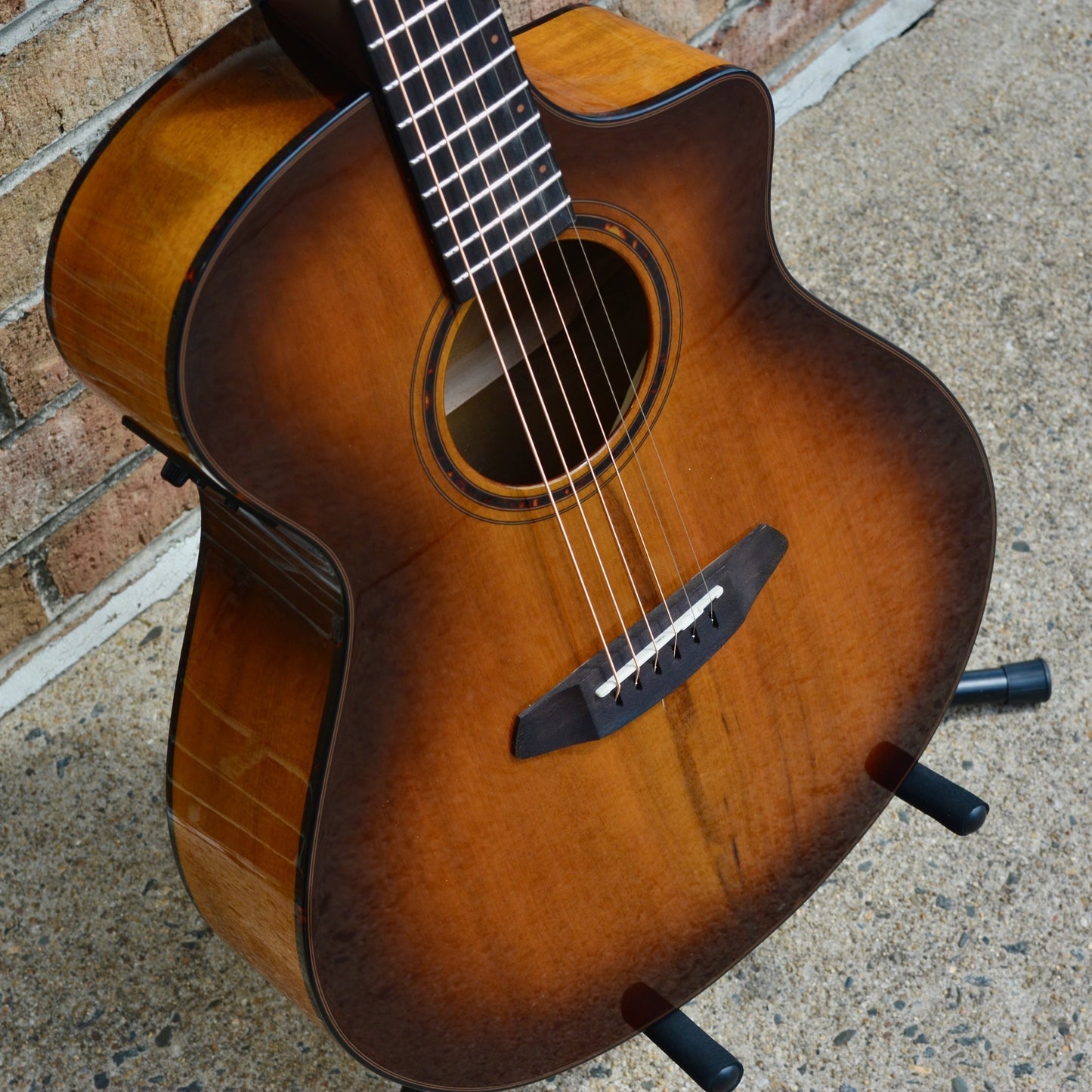 Breedlove Pursuit Exotic S Concert Bourbon CE