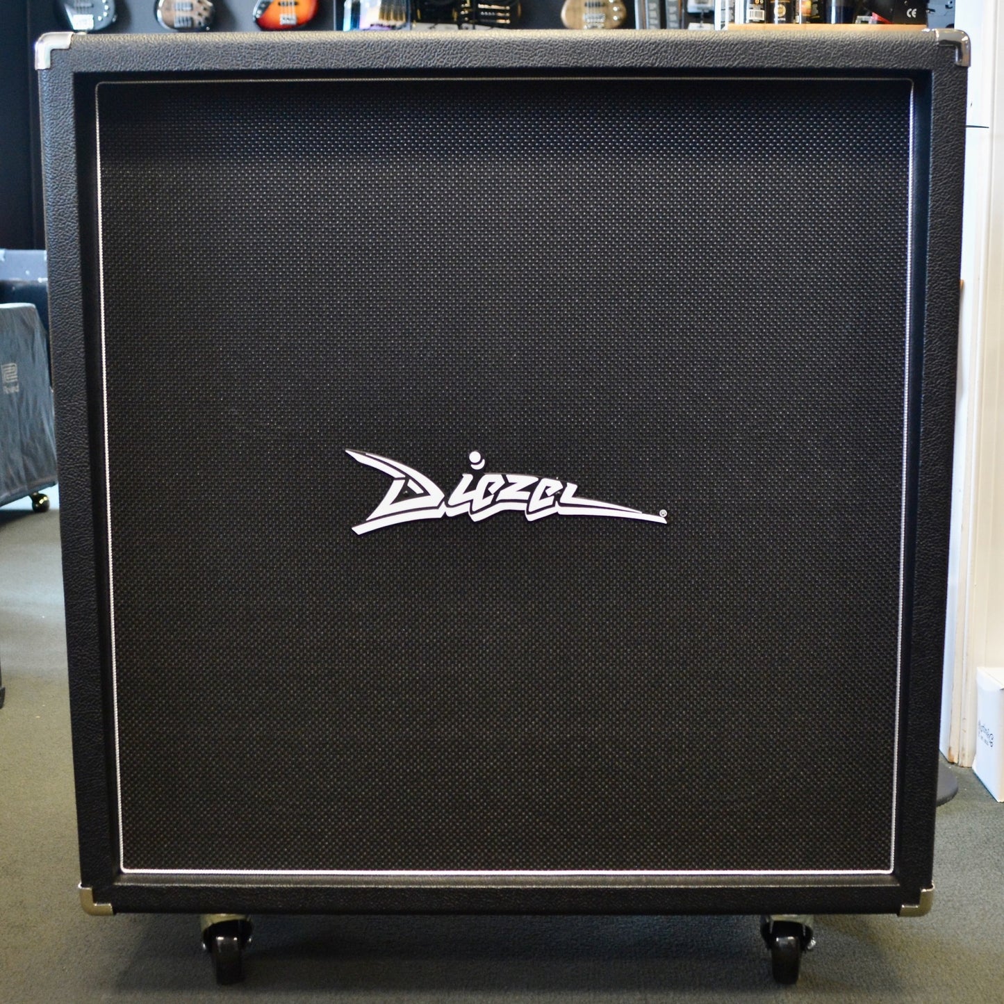 Diezel 4x12RV Cab 280 Watts Black