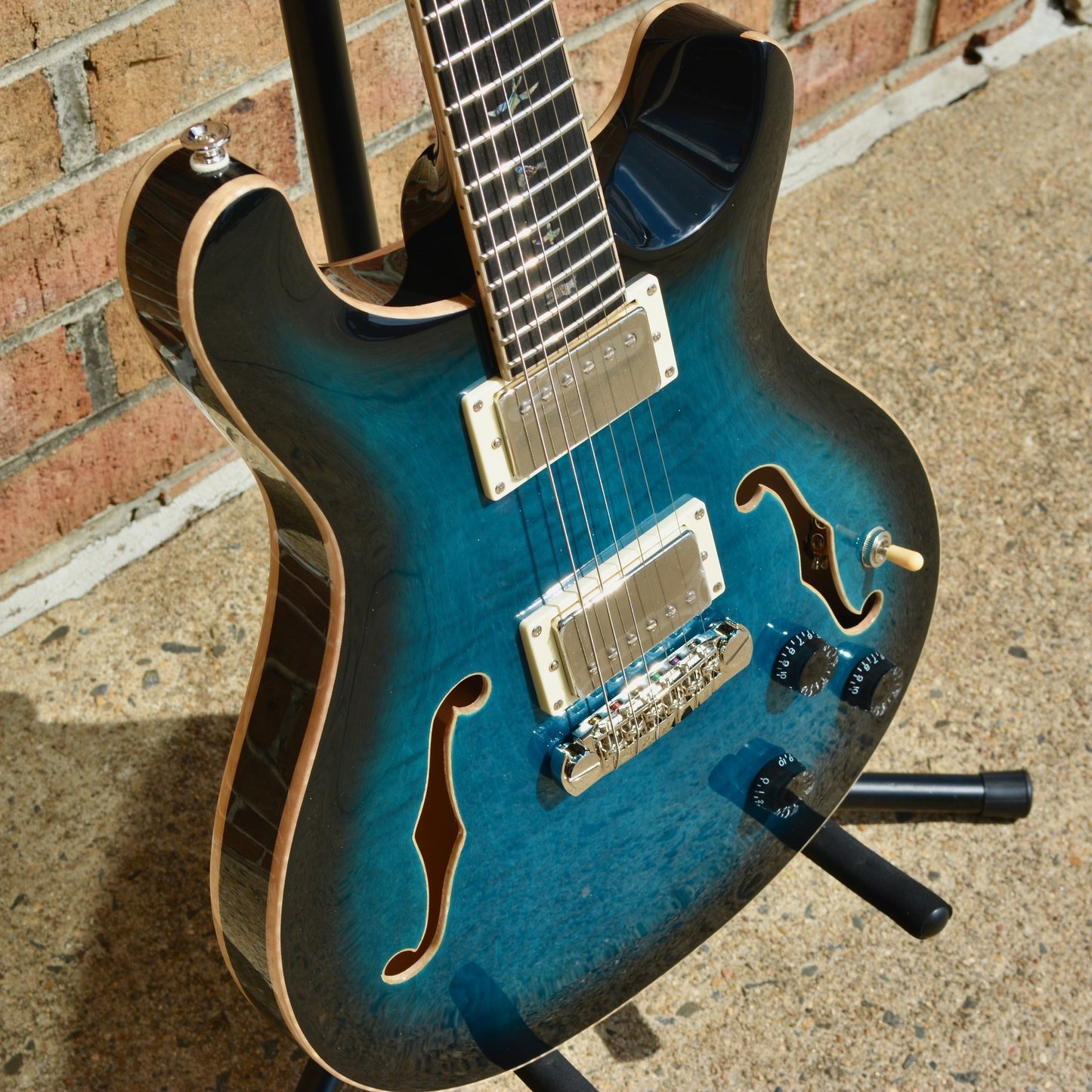 PRS SE Hollowbody II Piezo Peacock Blue