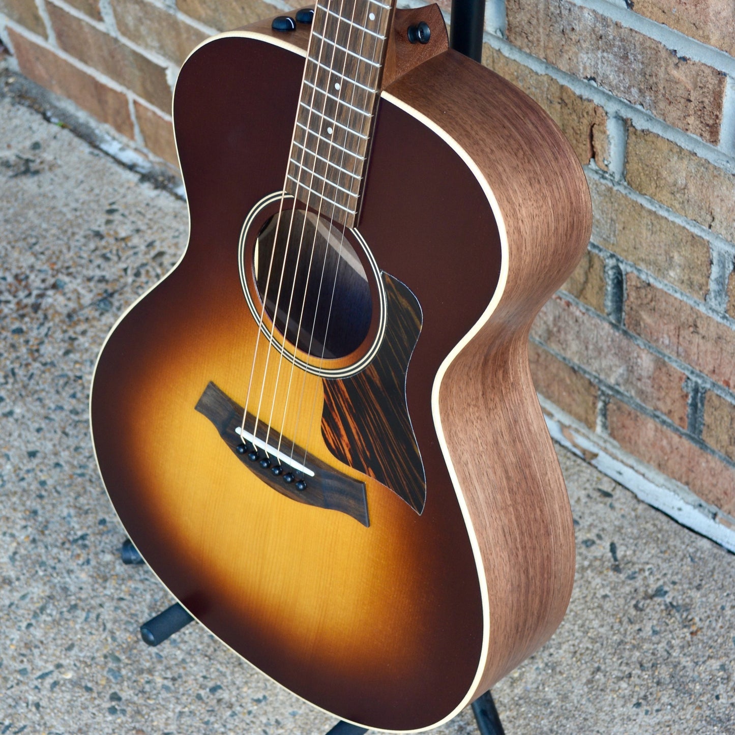 Taylor AD12e-SB