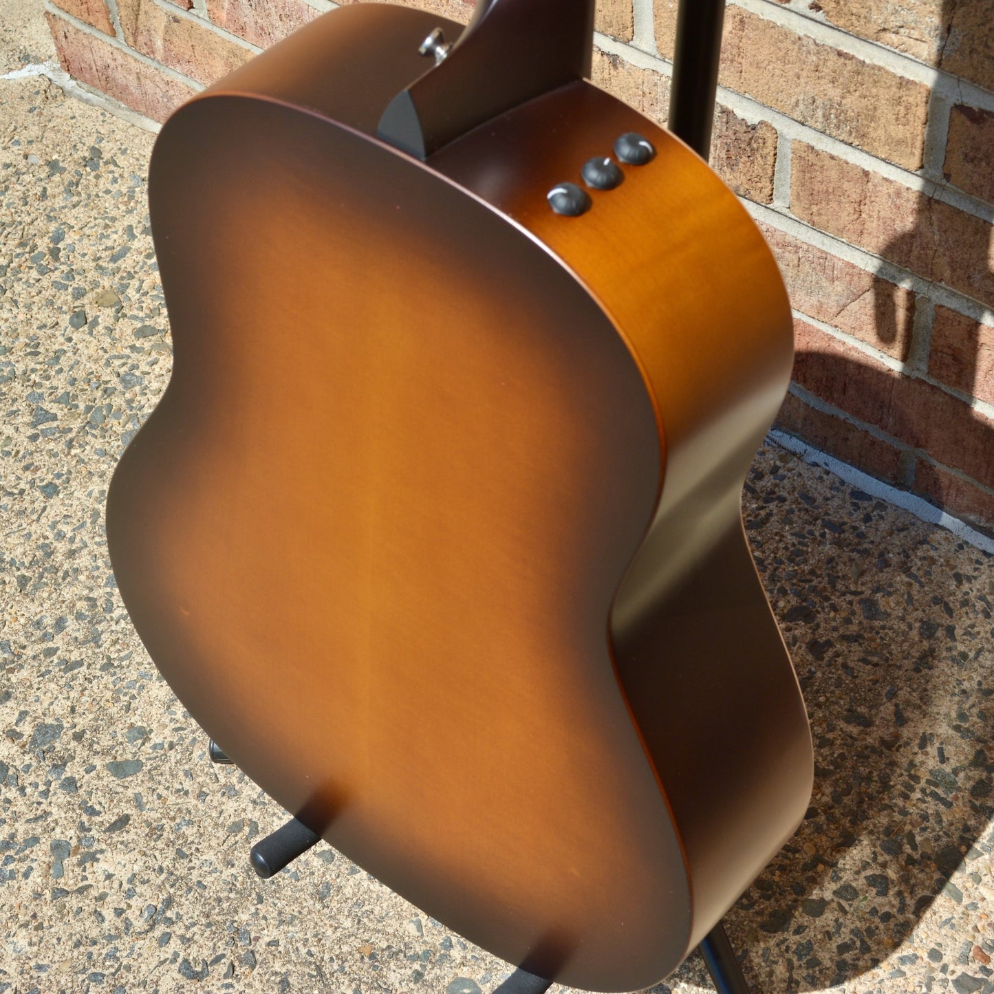 Taylor AD27e Flametop
