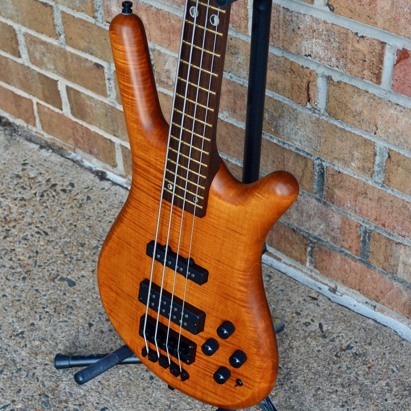 Warwick Teambuilt Streamette Bolt-On, Limited Edition 2022, 4-String - Special Amber Transparent Satin Finish