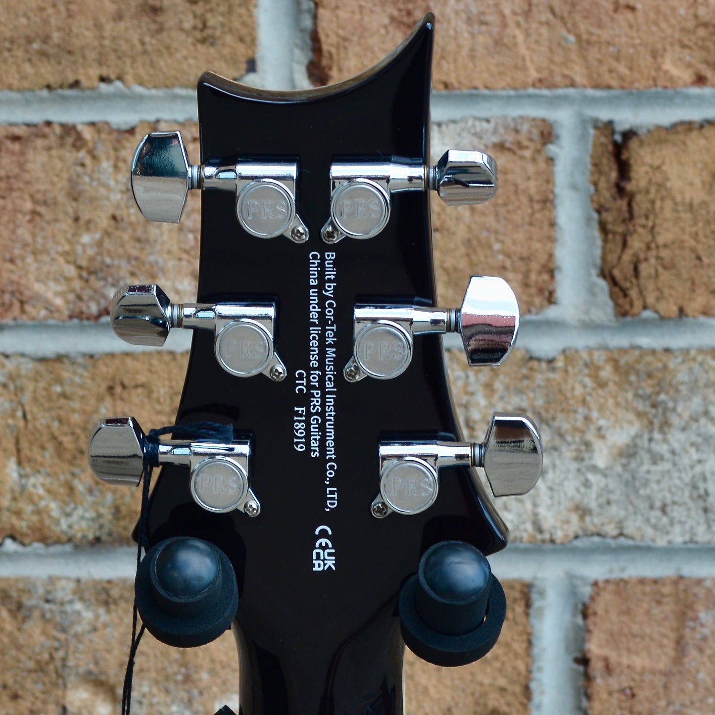 PRS SE Hollowbody II Piezo Black Gold Burst
