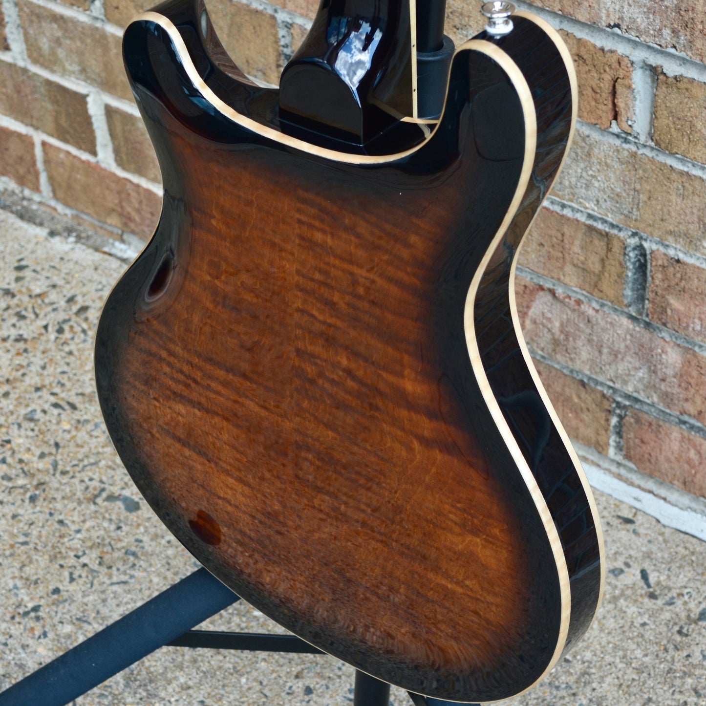 PRS SE Hollowbody II Piezo Black Gold Burst