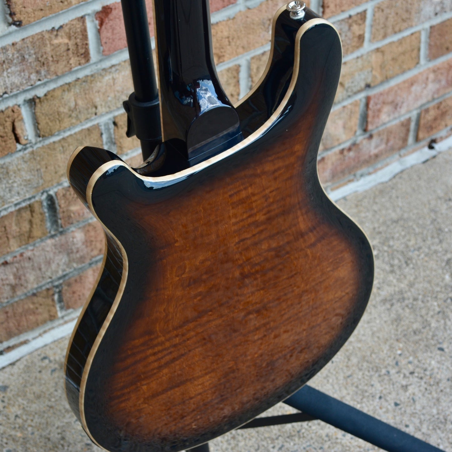 PRS SE Hollowbody II Piezo Black Gold Burst