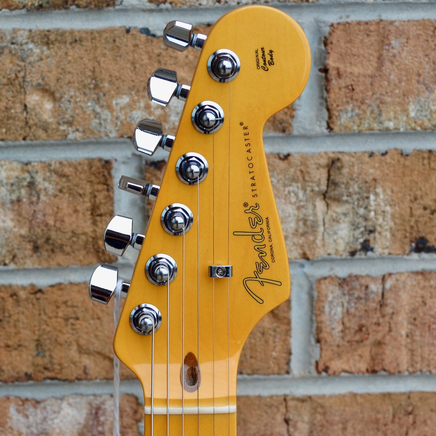 Fender American Professional II Stratocaster®, Maple Fingerboard, Roasted Pine