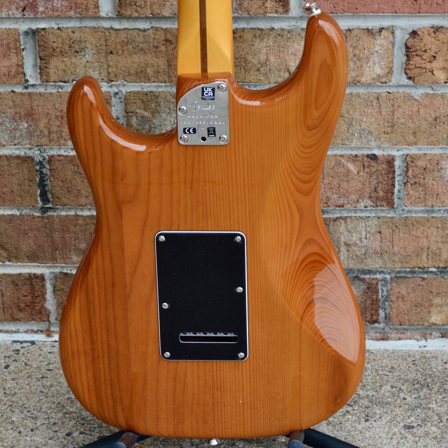 Fender American Professional II Stratocaster®, Maple Fingerboard, Roasted Pine