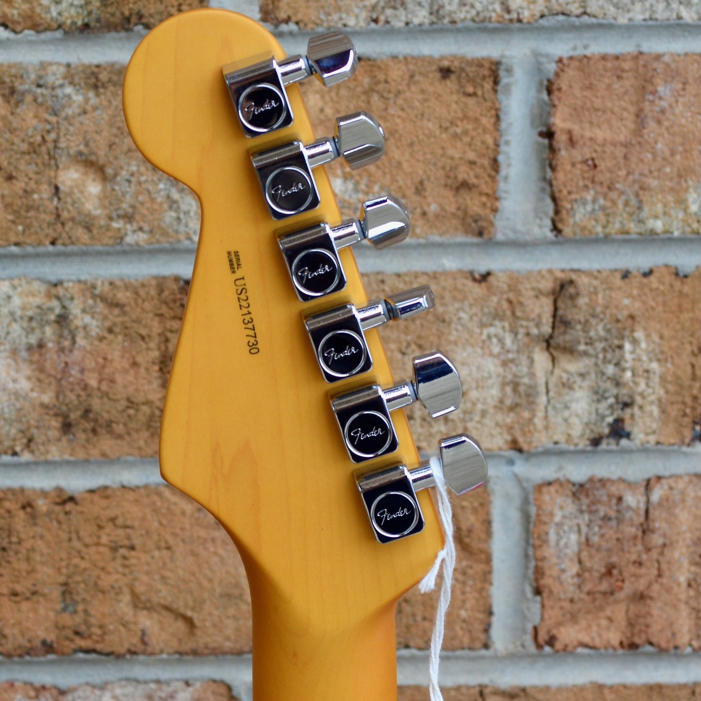 Fender American Professional II Stratocaster®, Maple Fingerboard, Roasted Pine